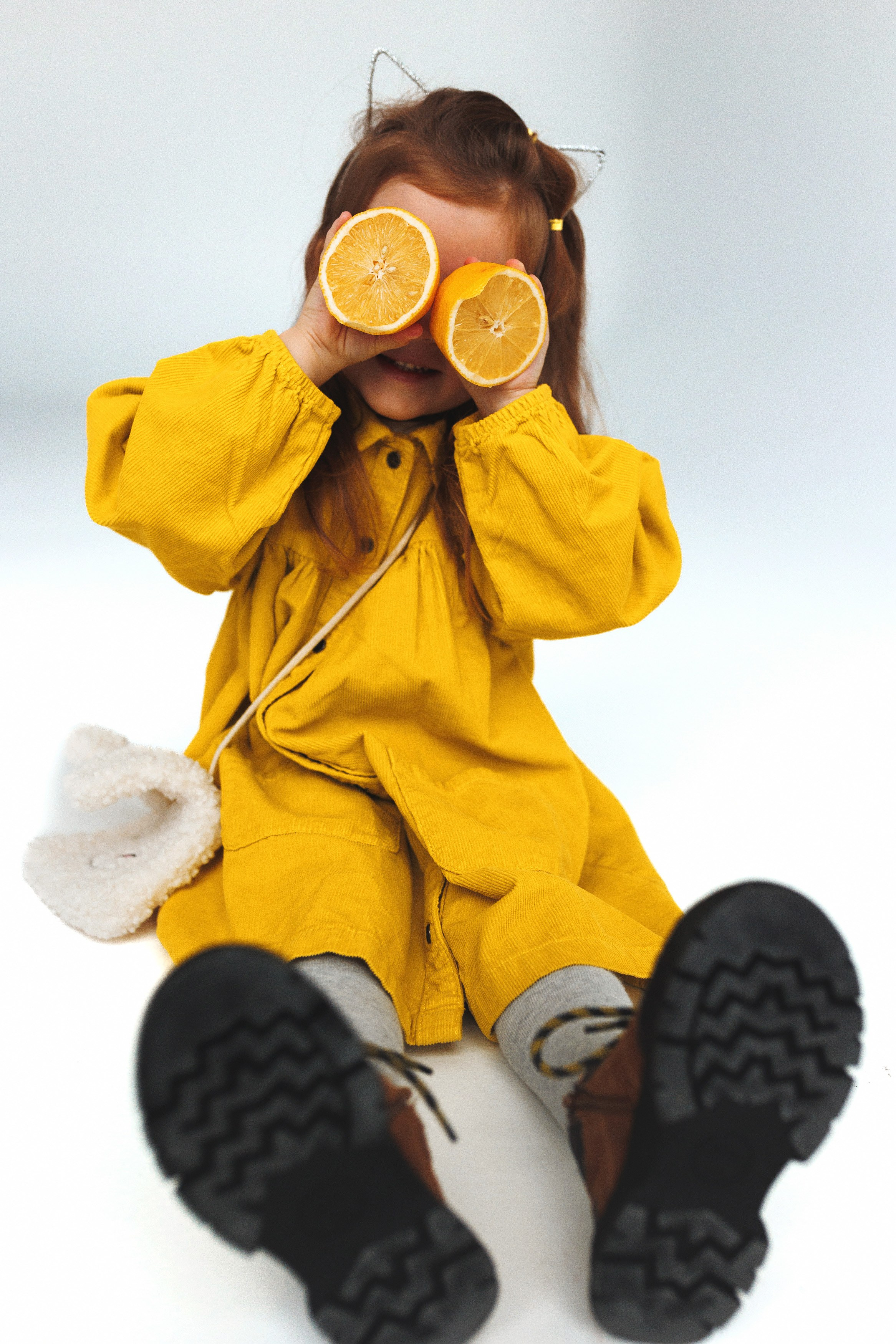 Детская фотосессия. Первая съемка Матильды в студии