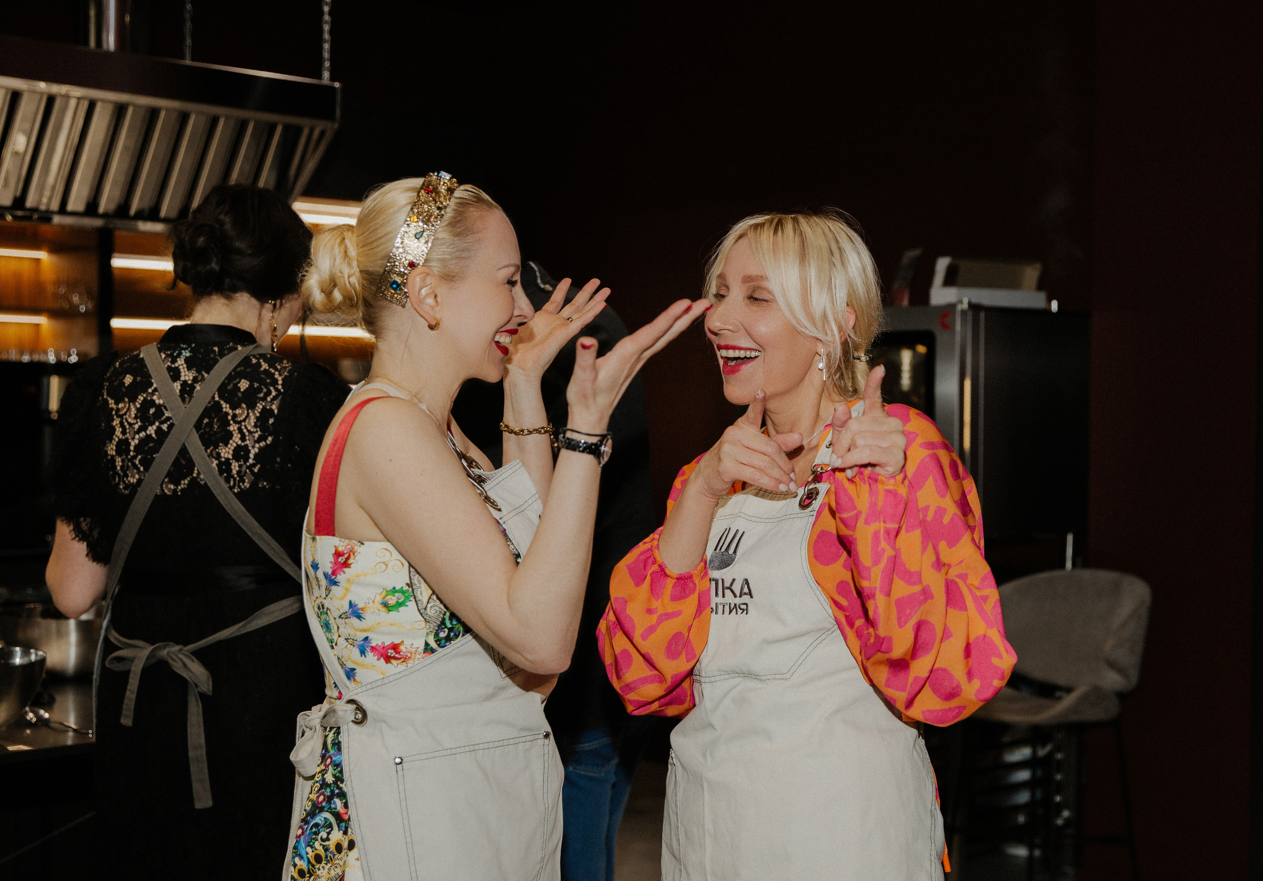 Репортажа съёмка девичника для Светы и Рави. Фотограф в Краснодаре и Краснодарском крае