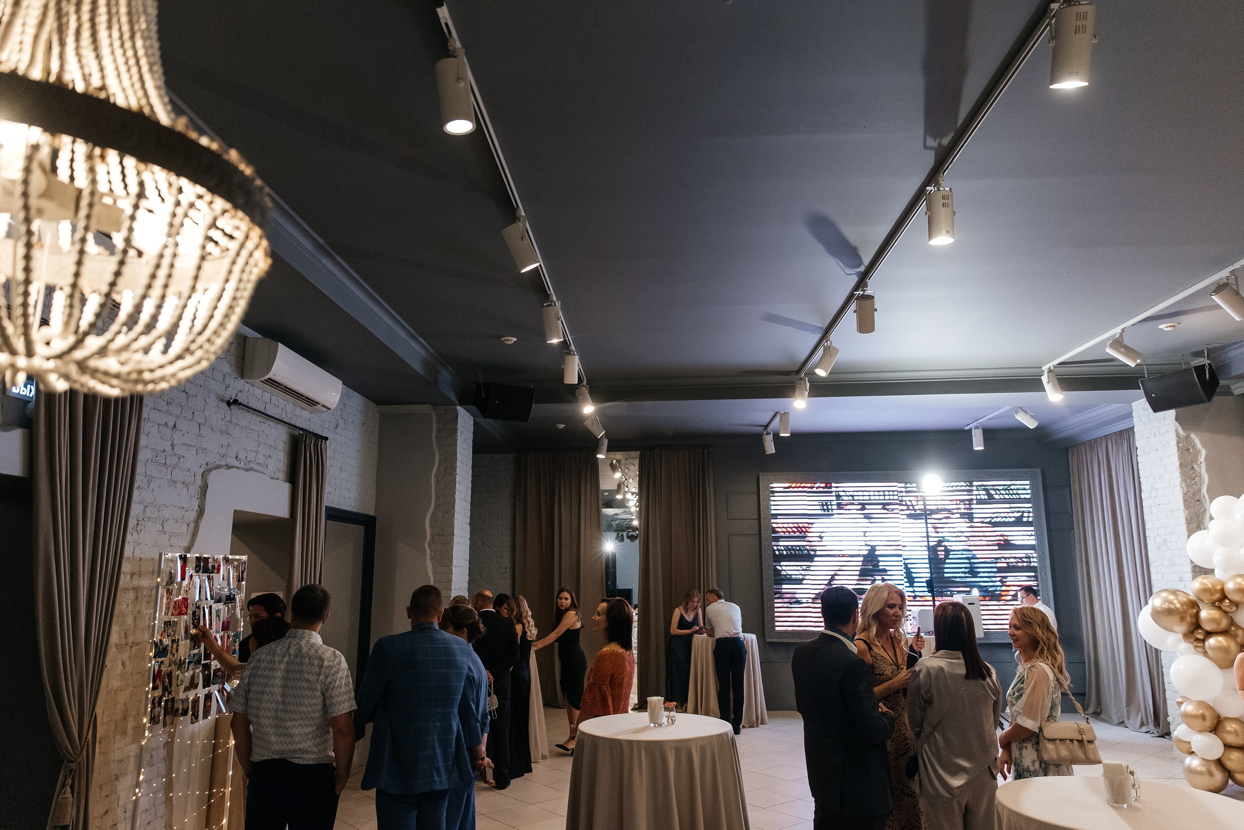 2023-06-23 Выпускной МБОУ СОШ № 10. Фотограф в Красноярске