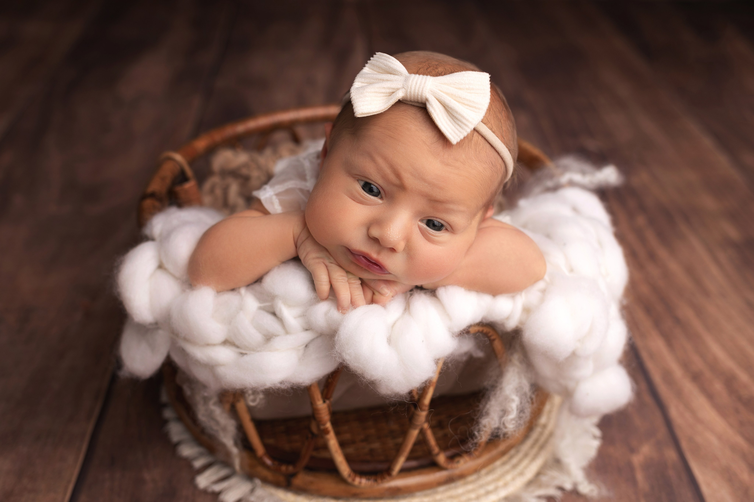 Классическая фотосессия малыша. Фотограф новорожденных малышей в Омске и Омской области Эльвира Камаева