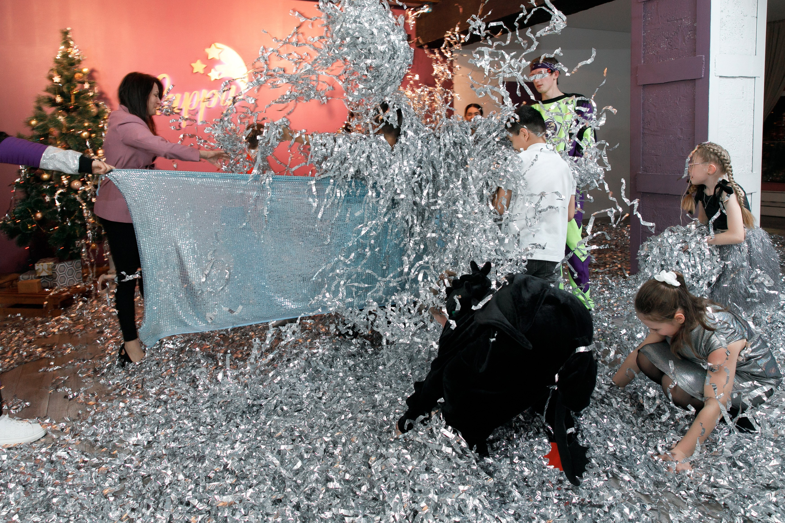 Школа «Кристалл» | Новогодняя программа. Свадебный, семейный и школьный фотограф в Сызрани Максим Баталов