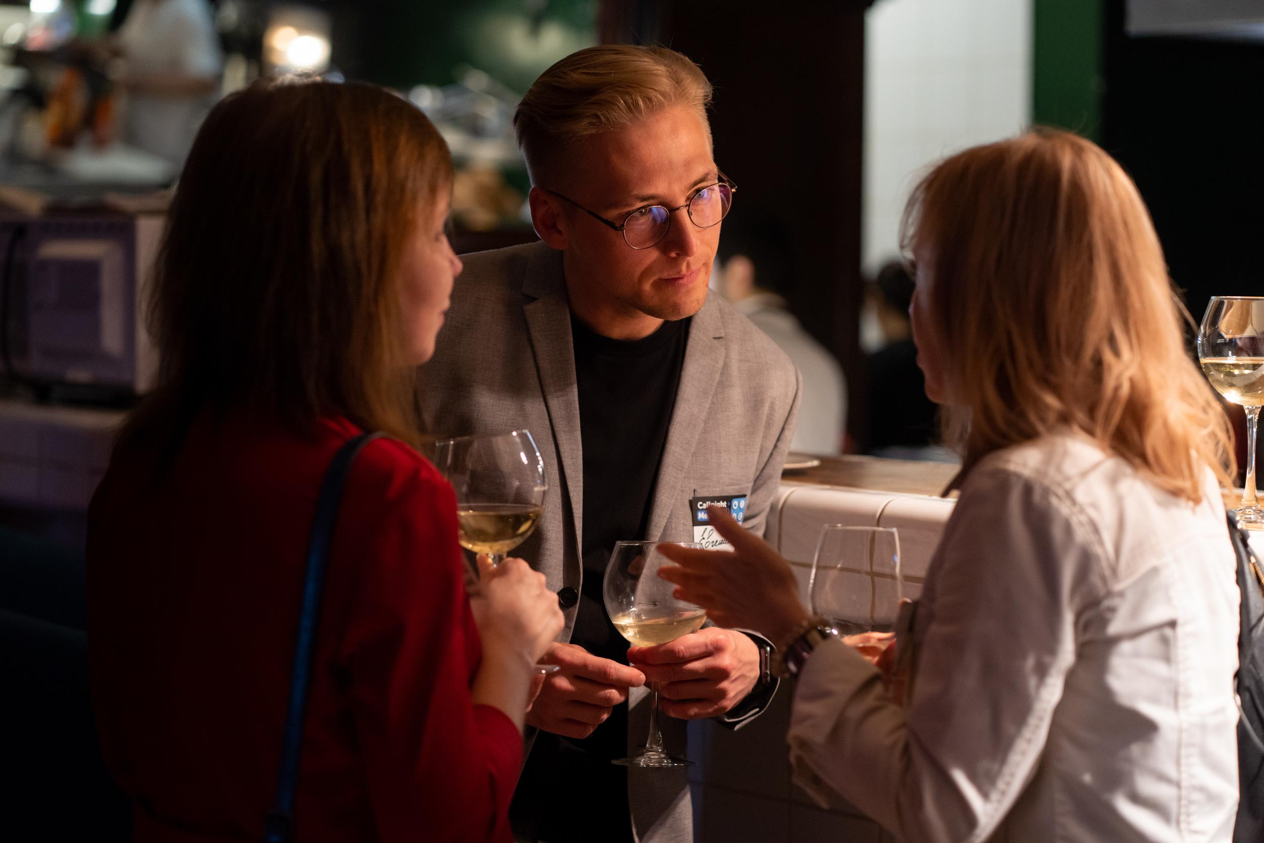 Конференции. Фотограф и видеограф в Москве Максим Демченко