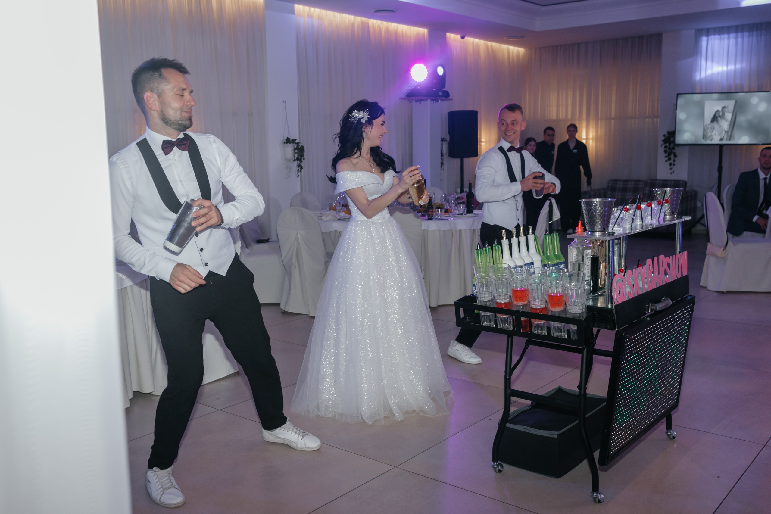 Полный день для пары Татьяны и Максима в ресторане План Б. Свадебный фотограф и фотограф Love-Store в Нижнем Новгороде Анастасия