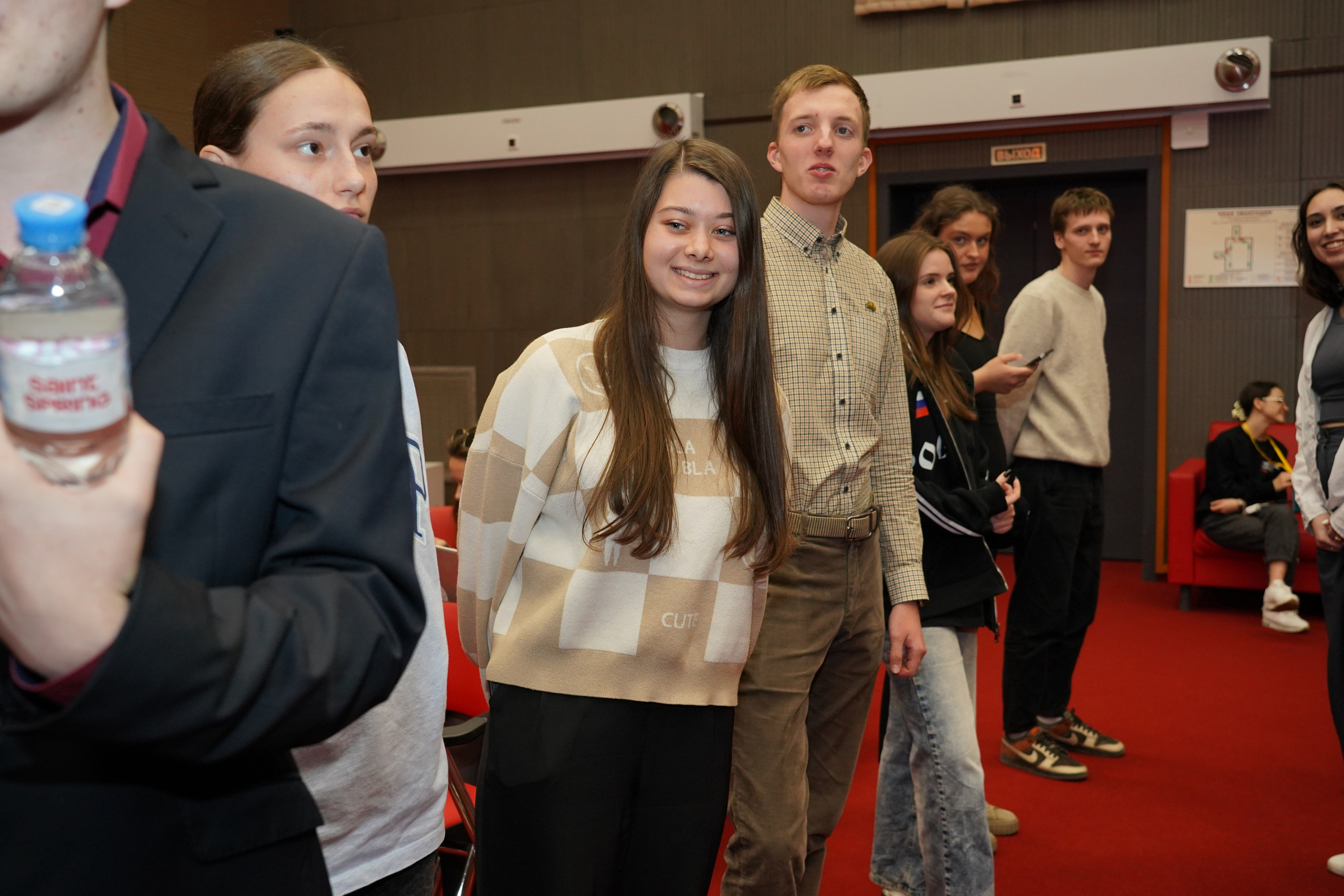 Фотограф на официальном мероприятии