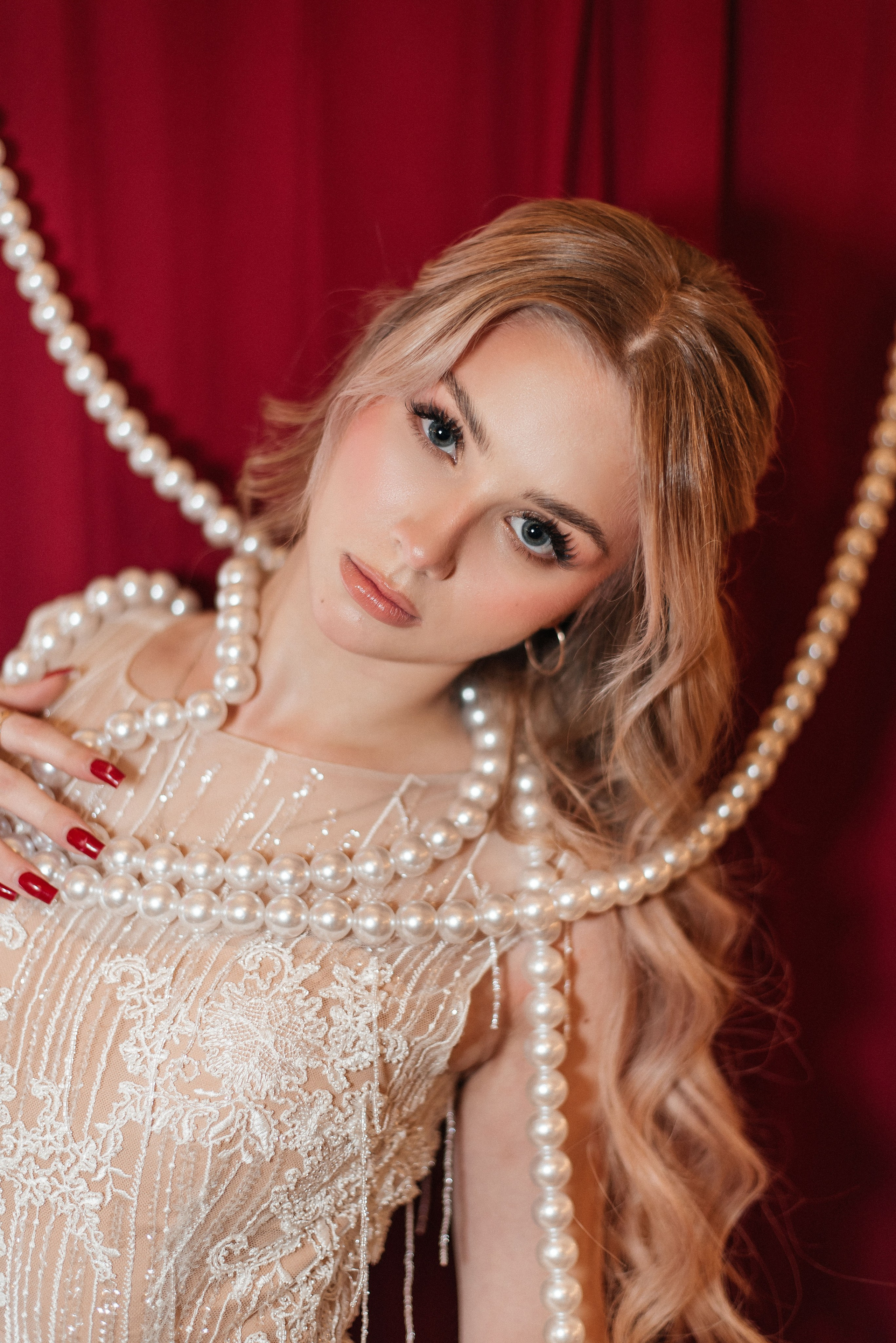 На фотозоне. Свадебный и портретный фотограф lifestyle