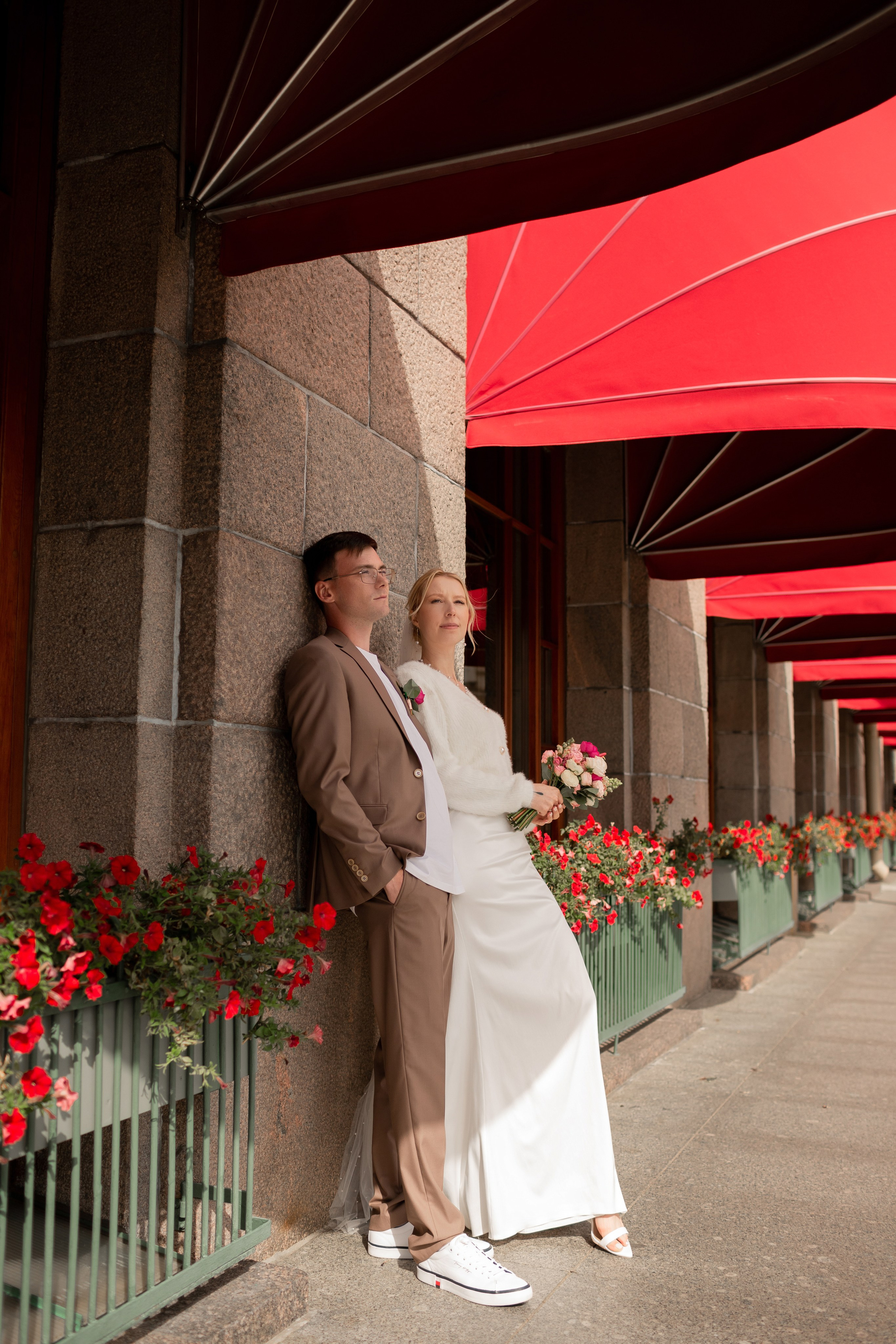 Свадебная фотосессия во дворцах Петербурга. Свадебный фотограф Кирилл Белый