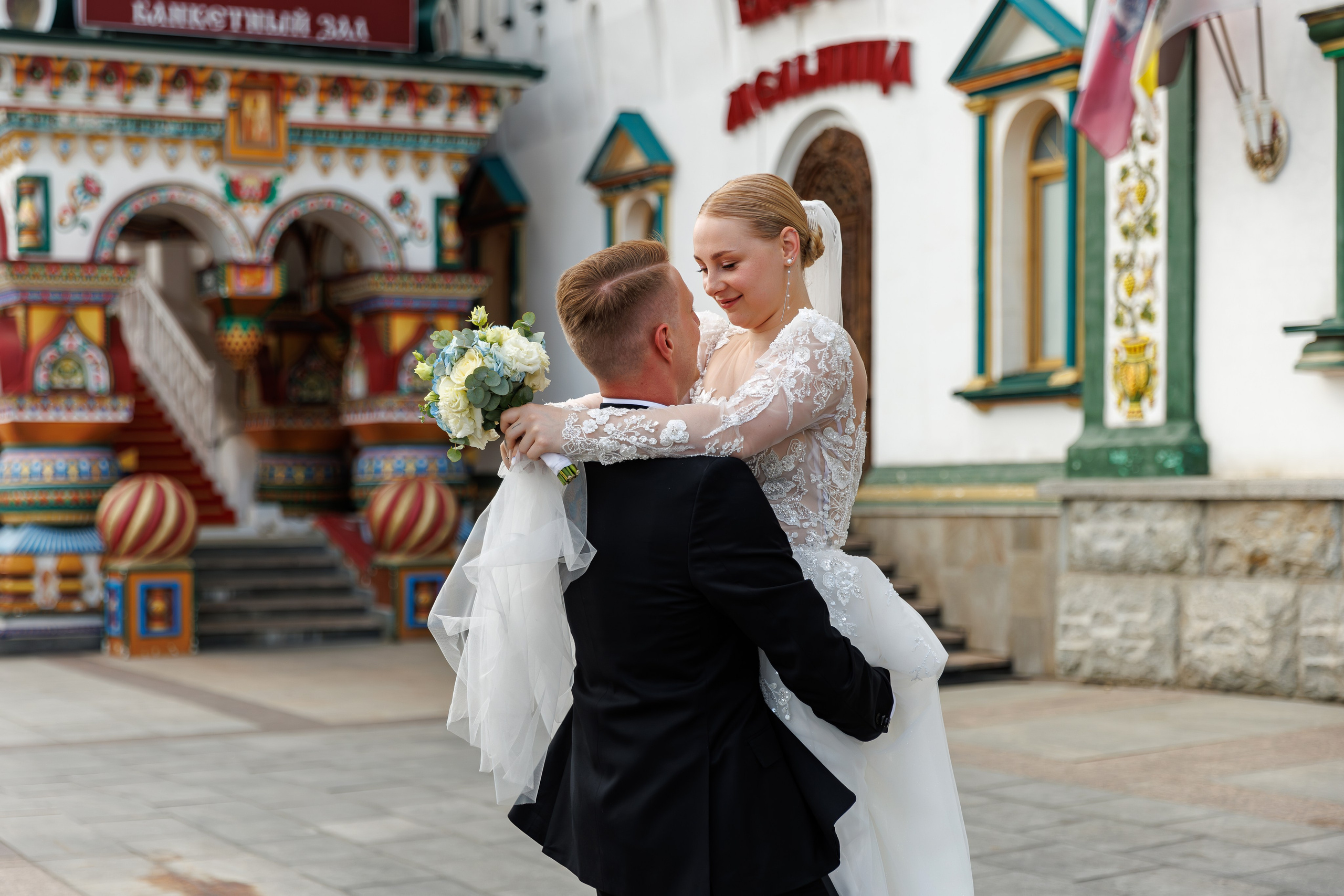 Свадебная фотосессия в Измайловском кремле. Свадебный фотограф Москва и МО Сергей Киржаев
