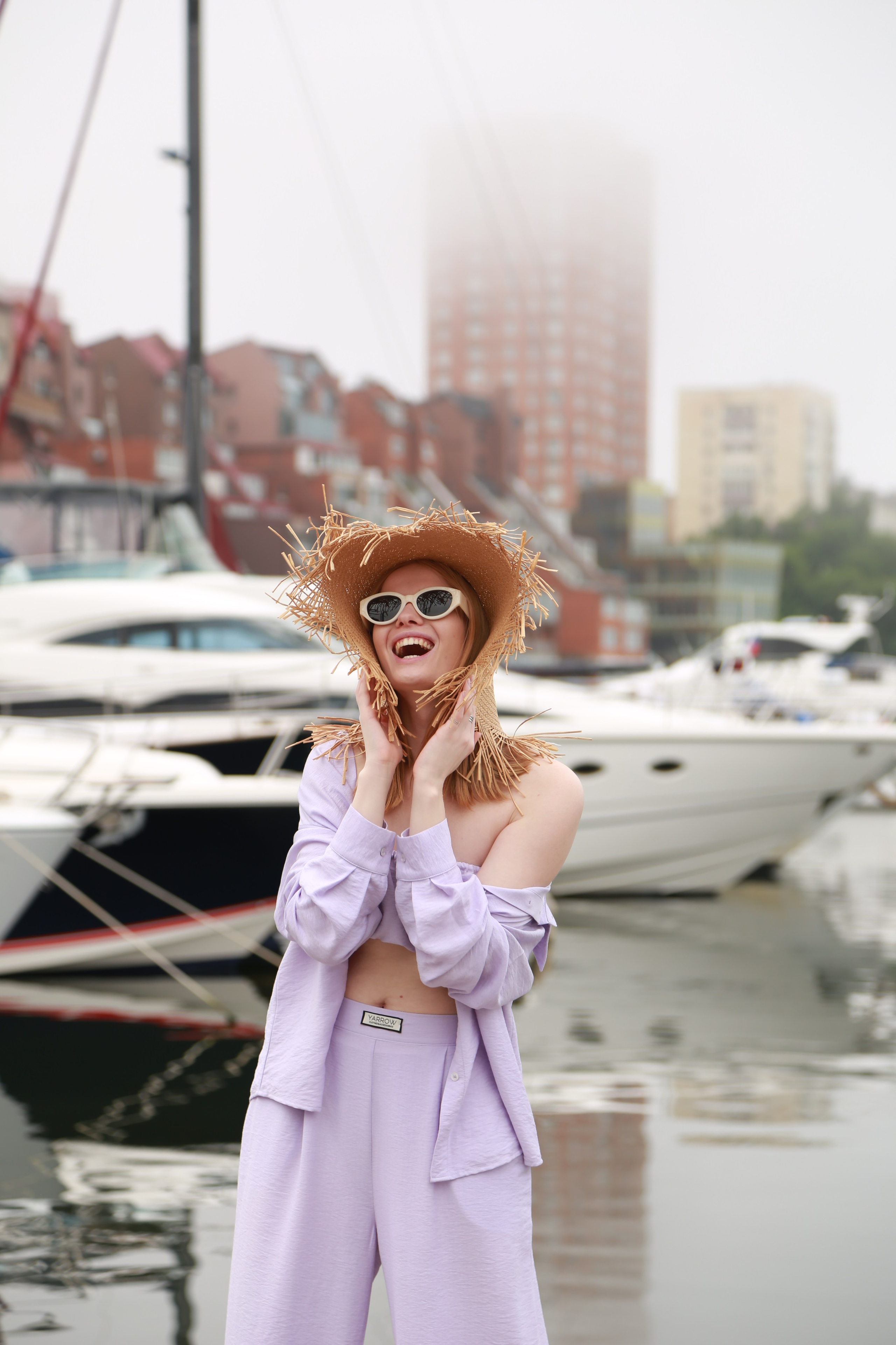 Коммерческая фотосессия для бренда Yarrow.