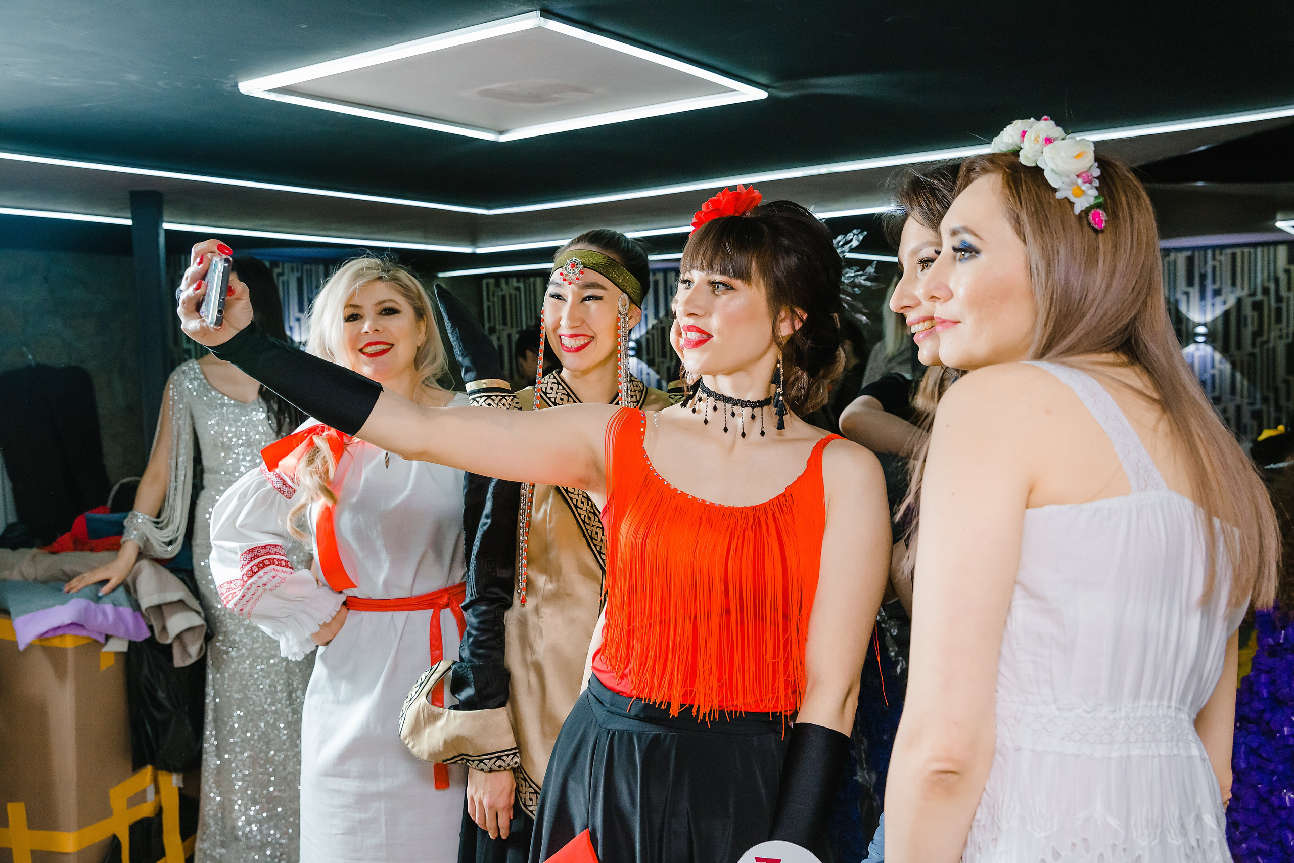 Шоу Талантов Миссис Бурятия. Фотограф и видеограф в Улан-Удэ: Аюна Габагуева и Артём Шаханов