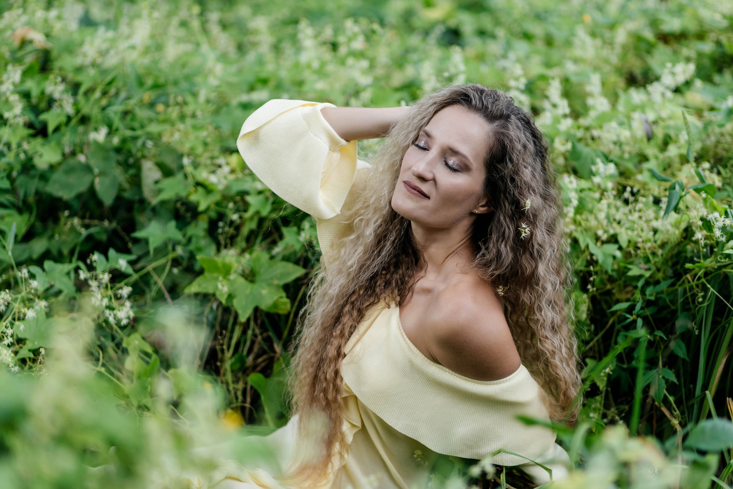 Людмила прогулочная съёмка. Женский фотограф в Оренбурге Ирина Заводчикова
