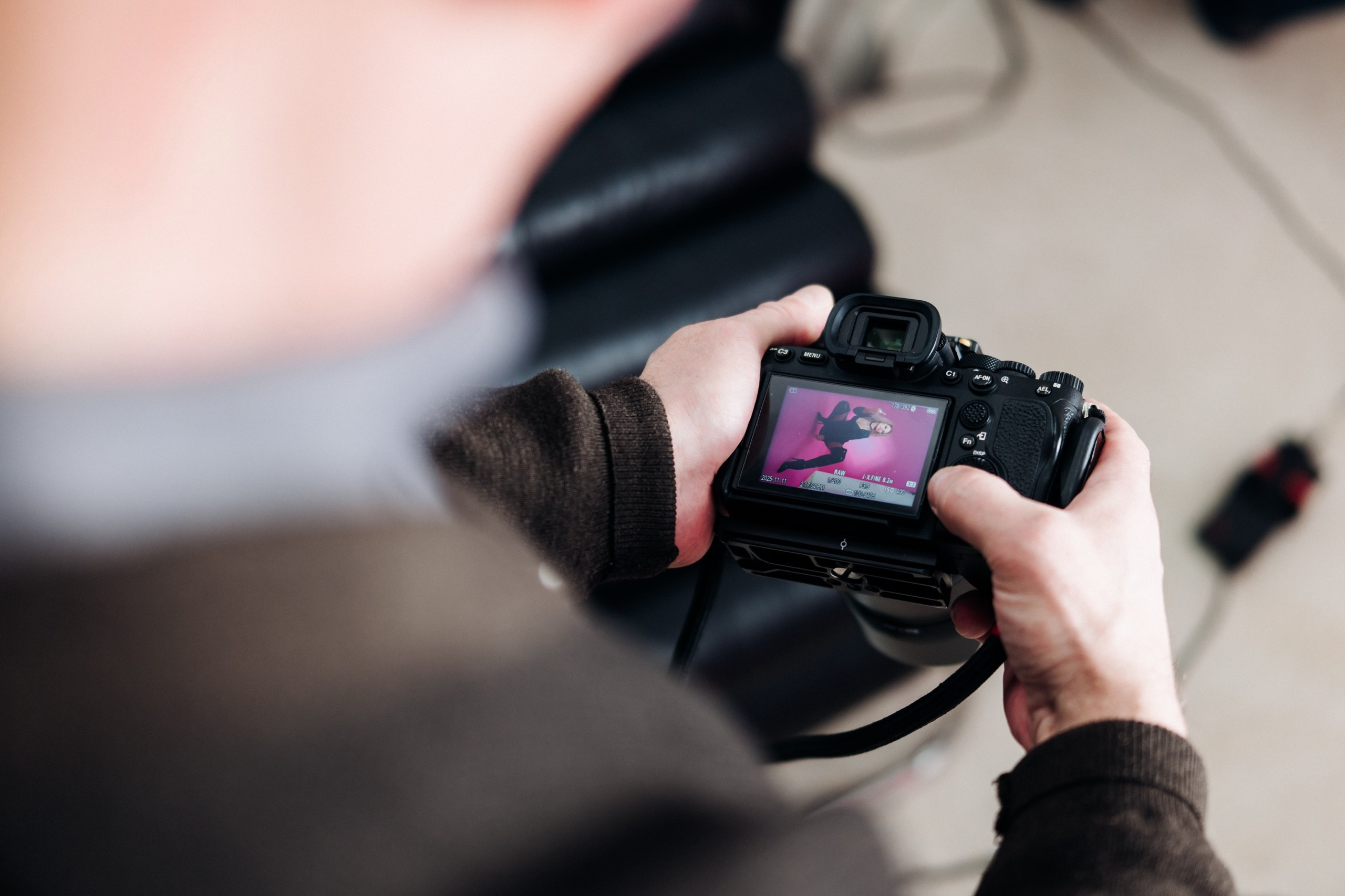 Промо-Сессия КамиLLа на обложку сингла «Дельтаплан». Репортажный фотограф Санкт-Петербург