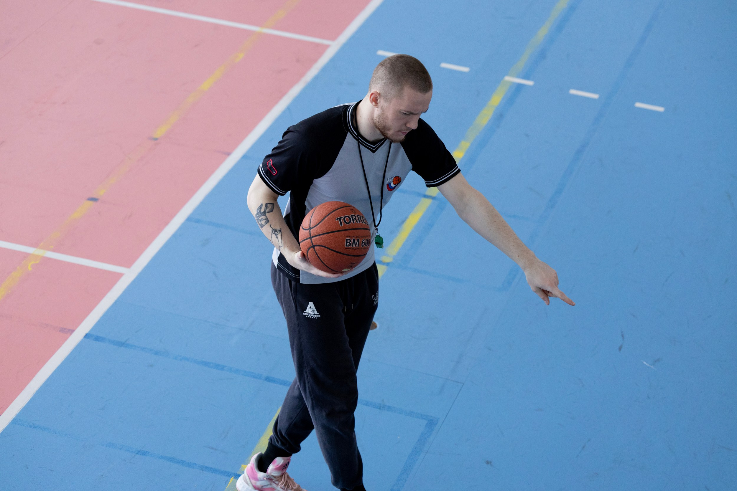 Соревнования по баскетболу среди школьников. Репортажный и портретный фотограф в Владивостоке