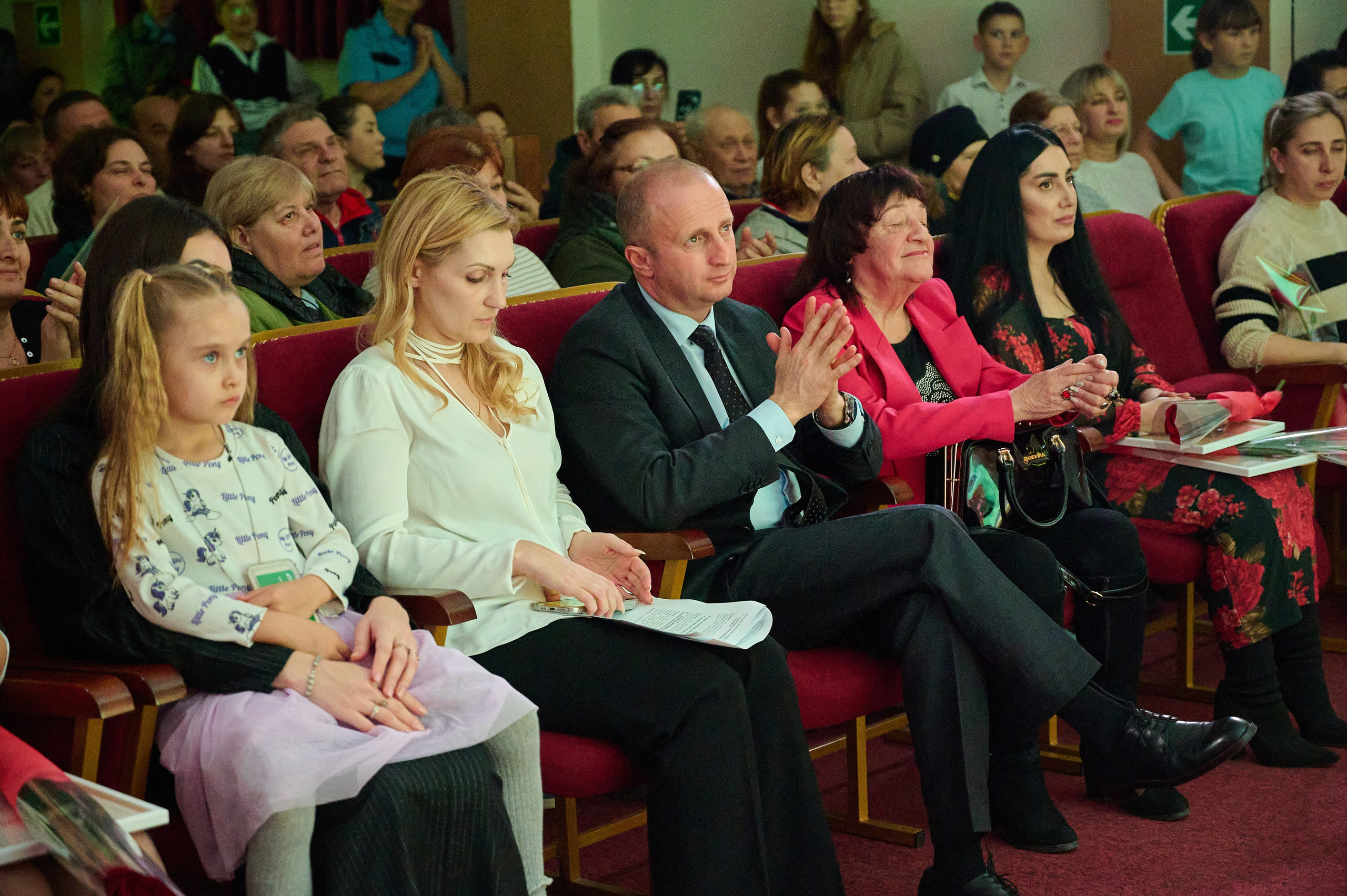 8 марта в Виноградном. Жизнь курорта Кабардинка в фотографиях