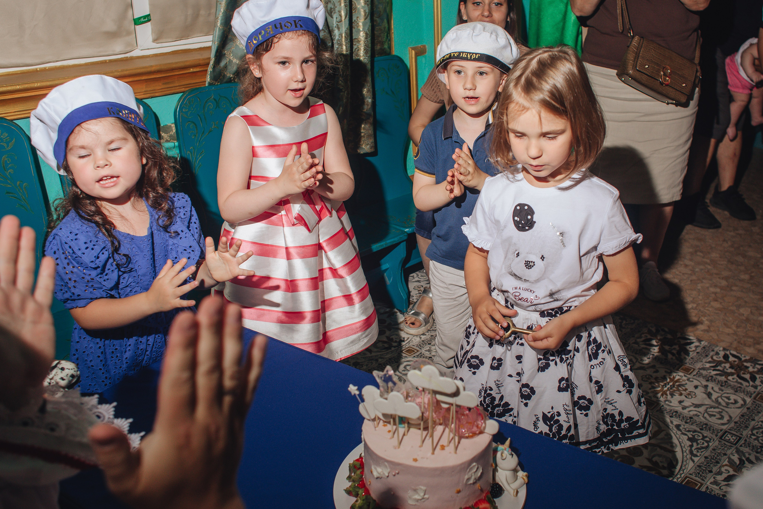 В гостях у Кота в сапогах. Семейный фотограф в Санкт-Петербурге Ева Маркова