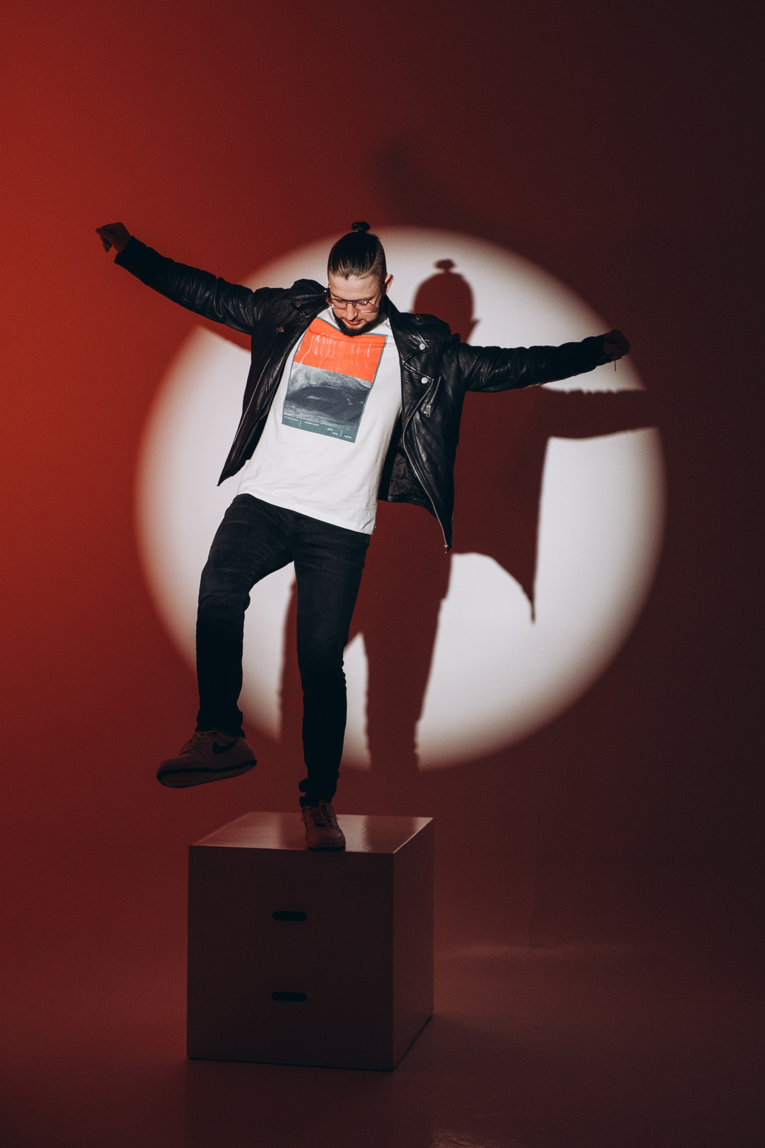 Студийная с цветным светом. Фотограф в Иркутске Анна Мирошникова