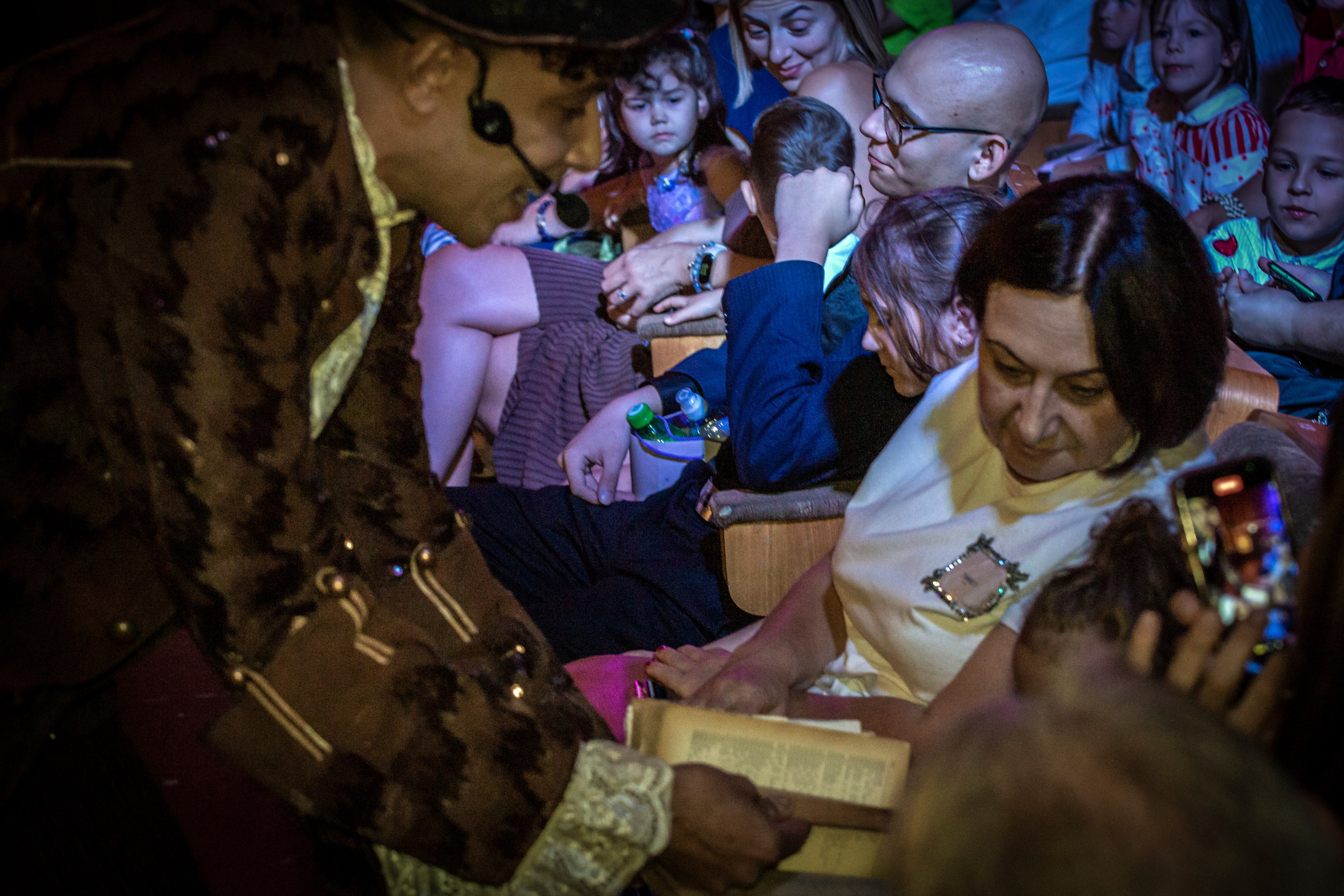 Маленькая ведьма спектакль театра Саквояж. Фотограф в Сочи Юрий Шептаев