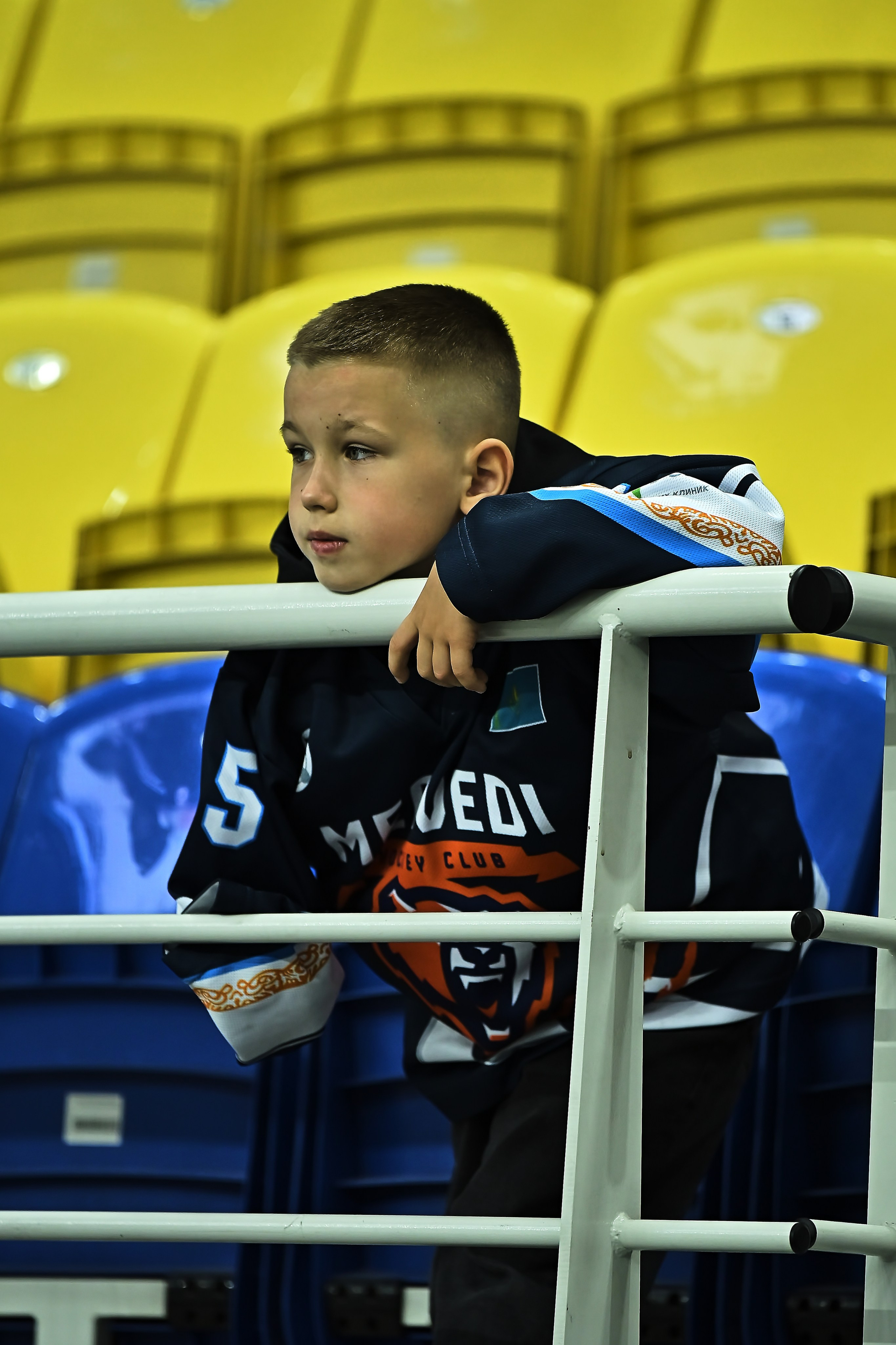 Хоккей Golden Puck 2025-2026. Фотограф в Алматы Егор Поленов