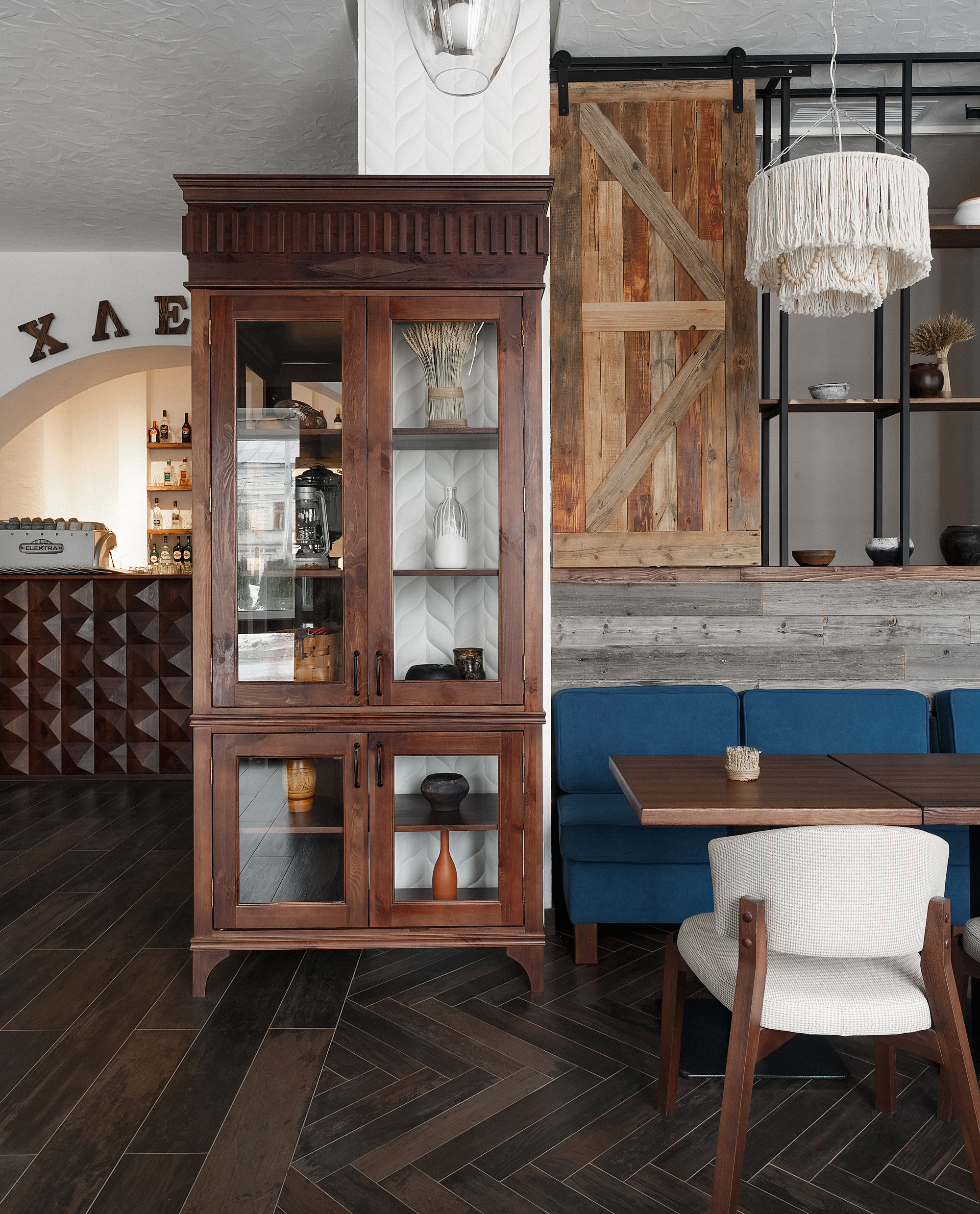 Интерьерная фотосъемка в Москве. Фотограф Сергей Наставник. Рекламная фотосъемка любой сложности