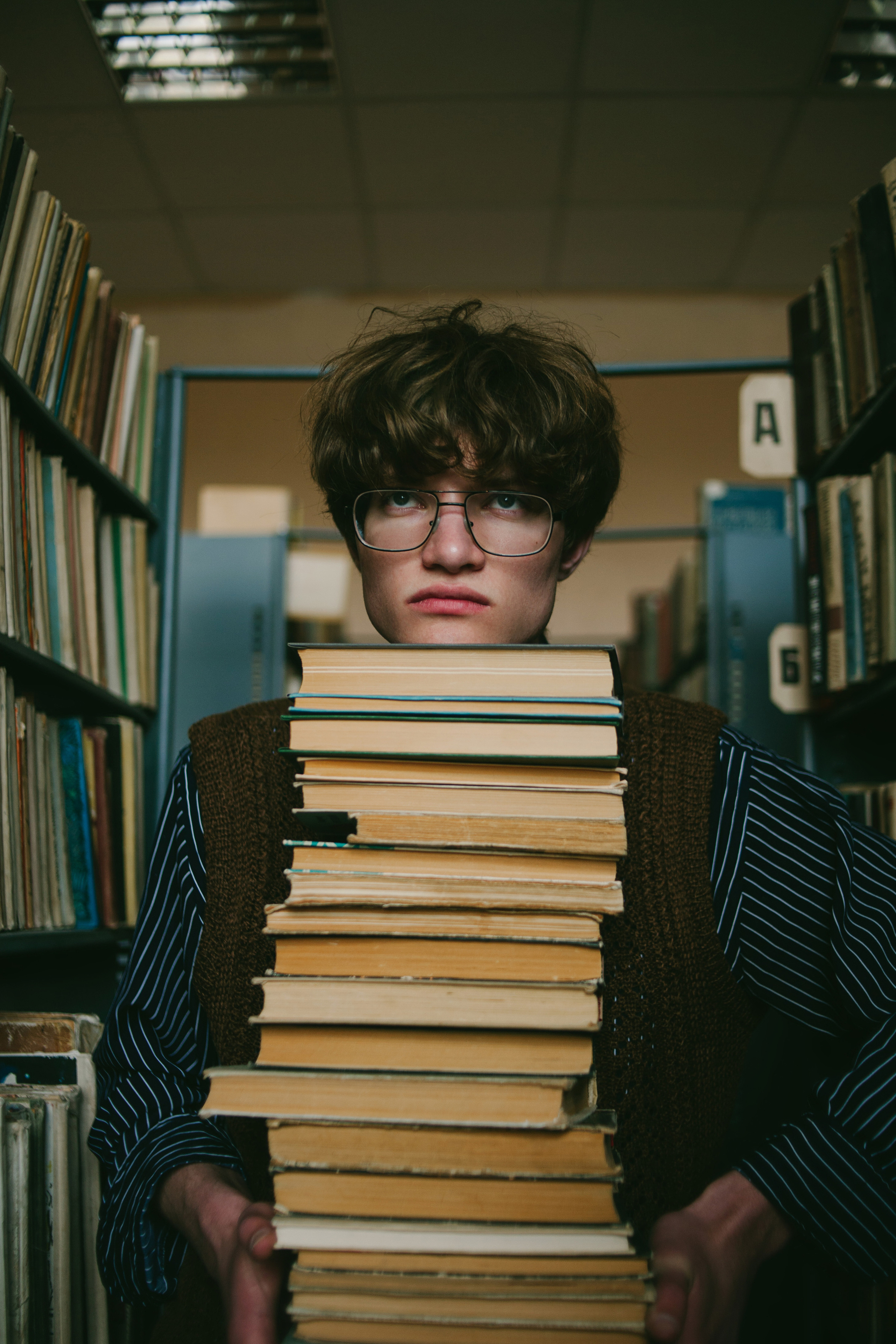 To be a closed book. Фотограф Антон Хмелевской