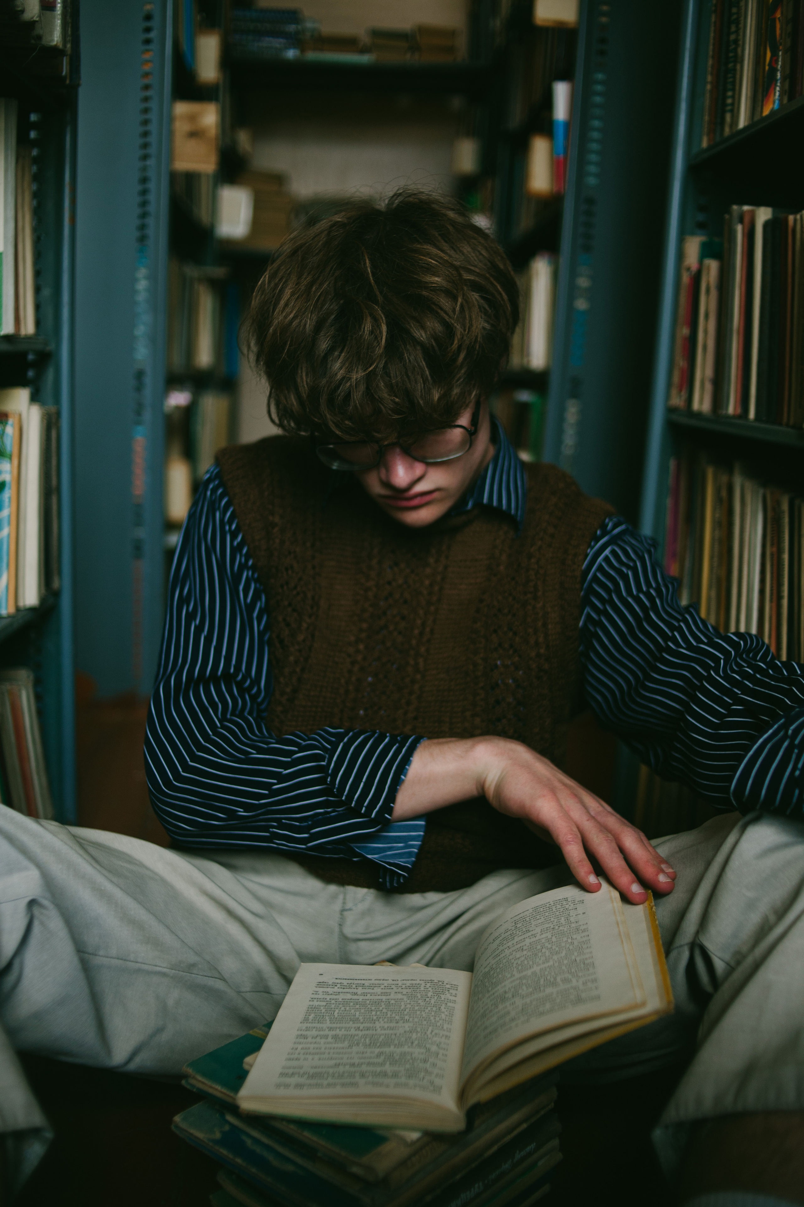 To be a closed book. Фотограф Антон Хмелевской