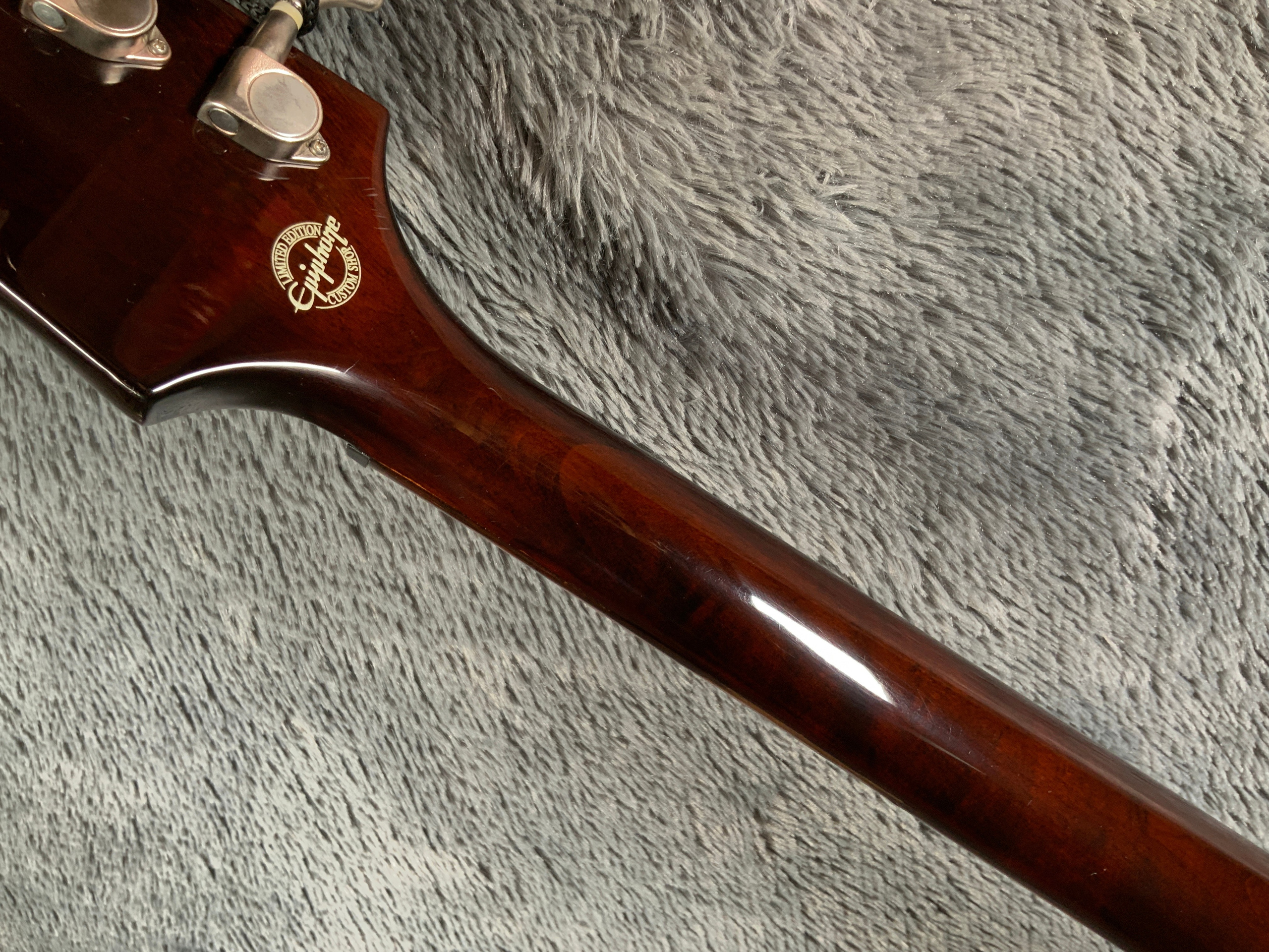 Epiphone Thunderbird IV China 2000's
