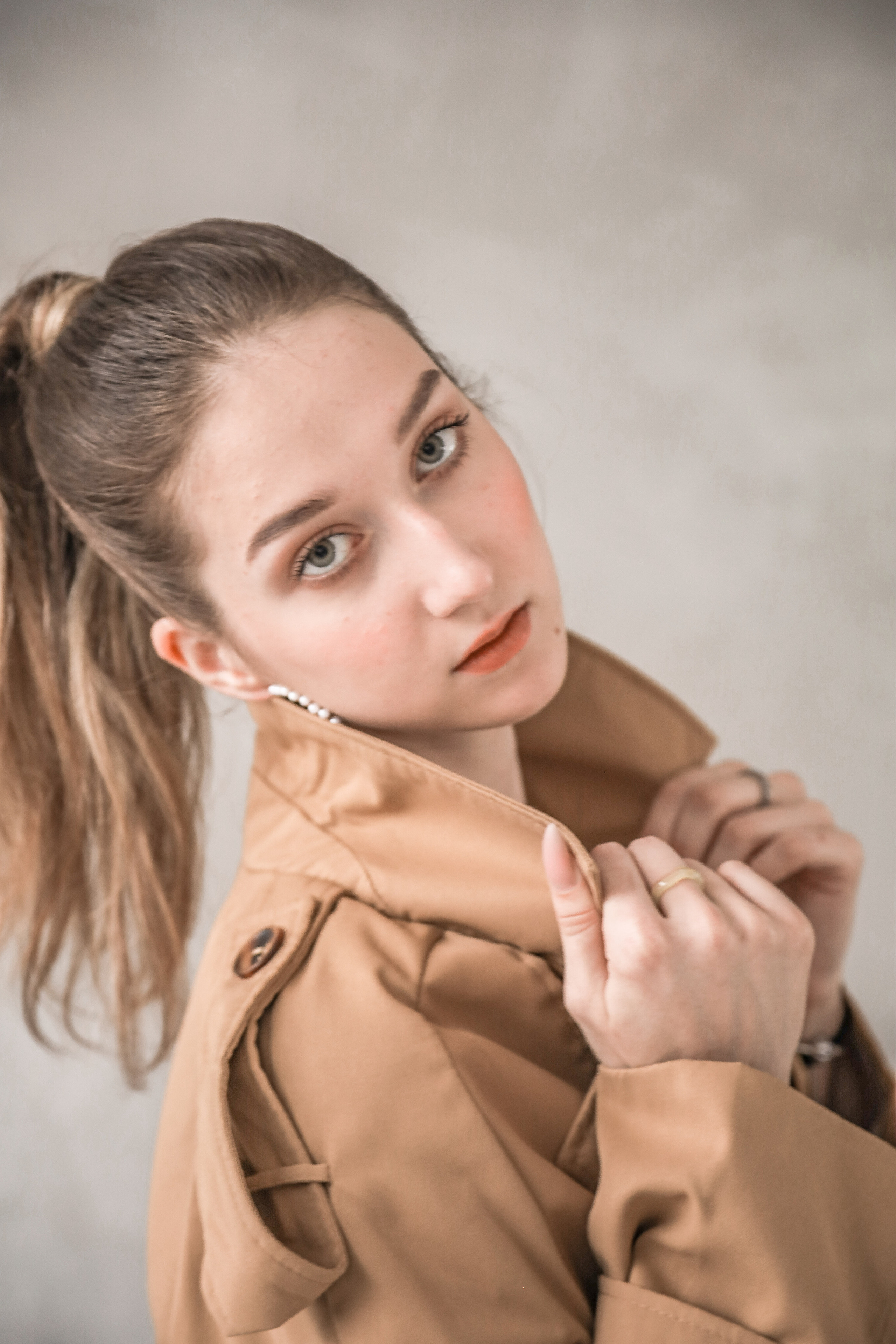 Тренчи. Фотограф Екатеринбург. Фотосессии для маркеплейсов