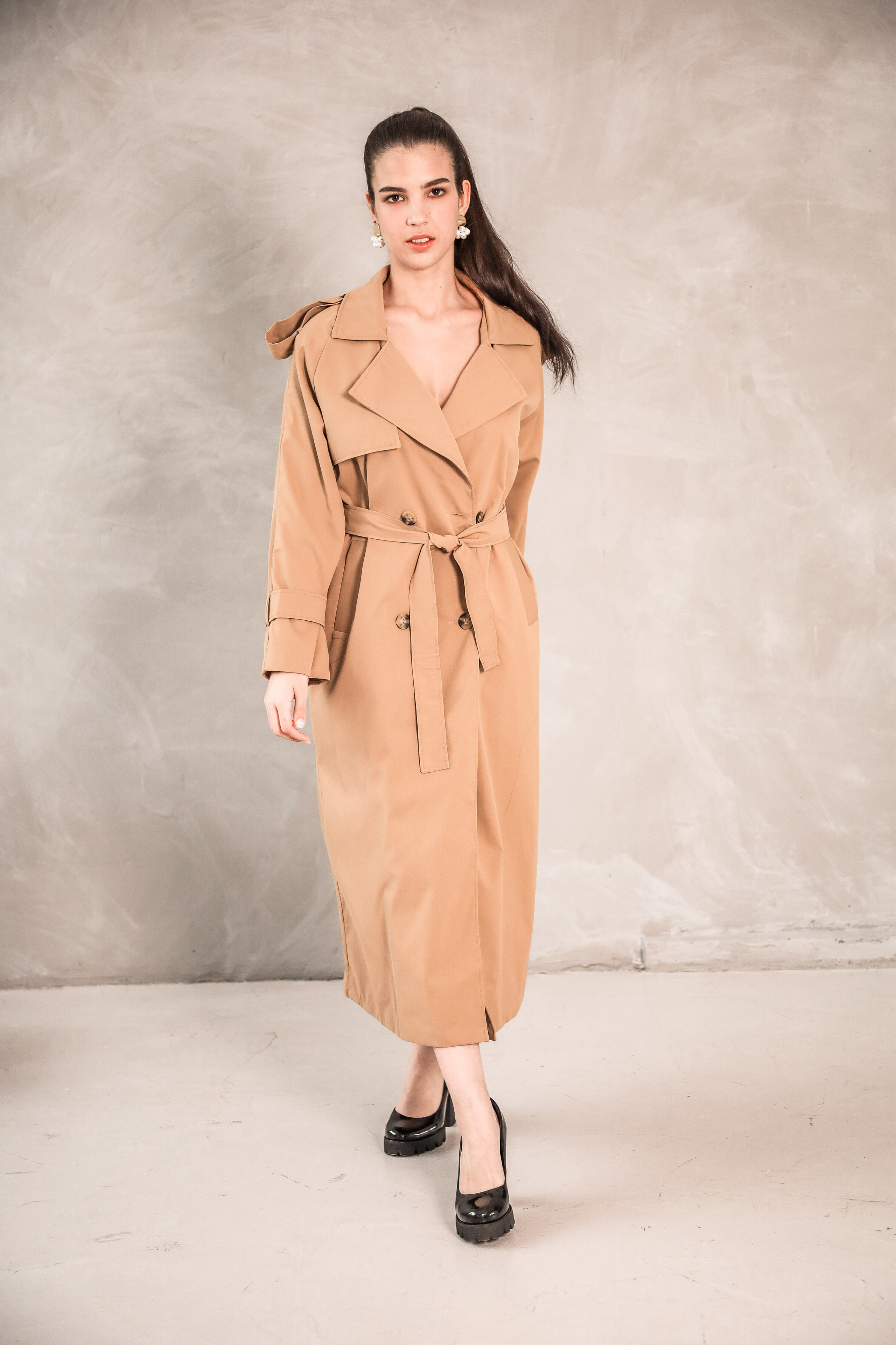 Тренчи. Фотограф Екатеринбург. Фотосессии для маркеплейсов