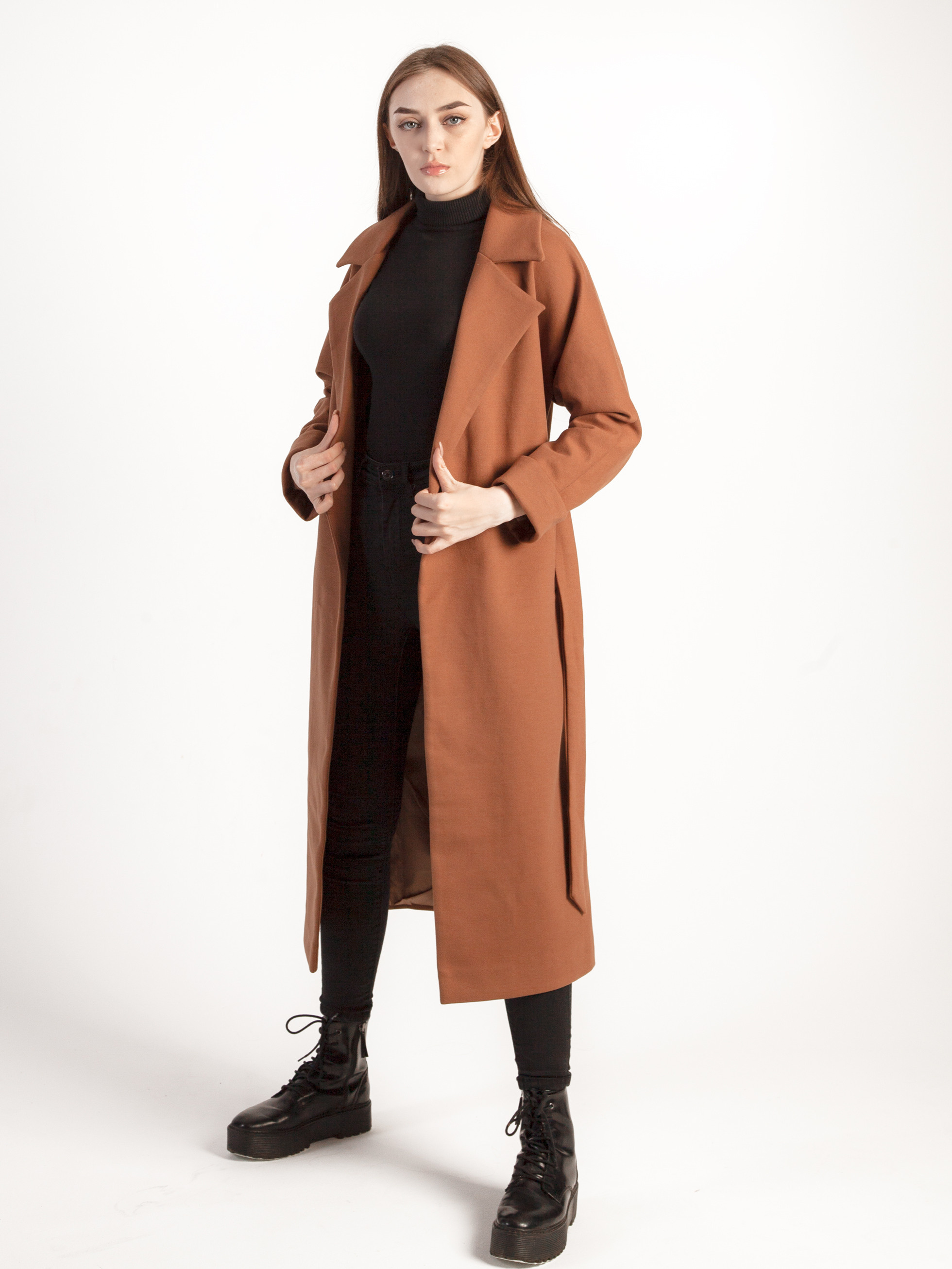 Пальто. Фотограф Екатеринбург. Фотосессии для маркеплейсов