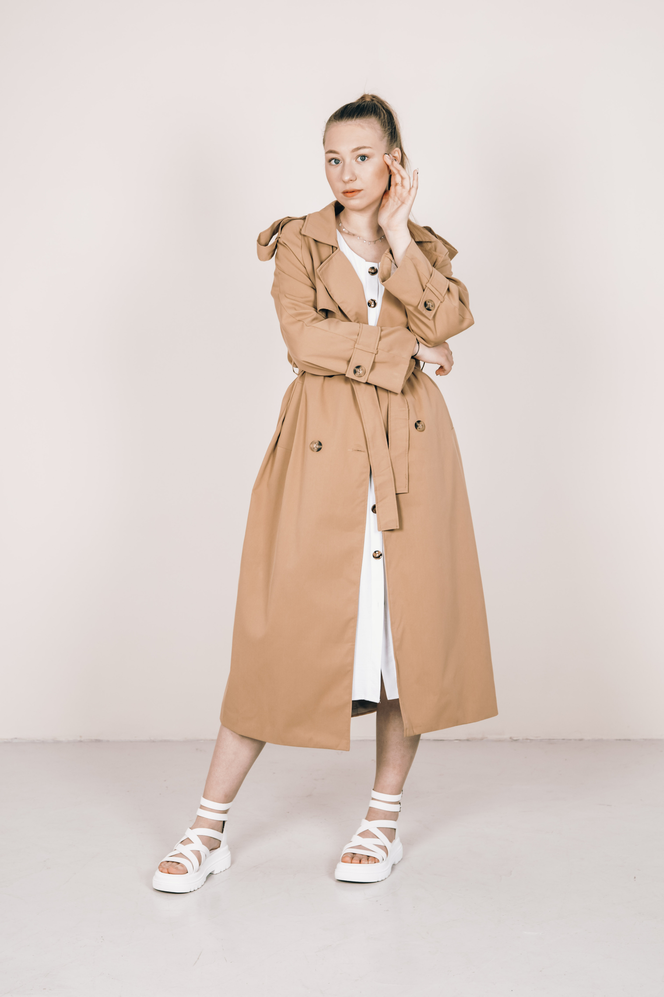 Тренчи. Фотограф Екатеринбург. Фотосессии для маркеплейсов