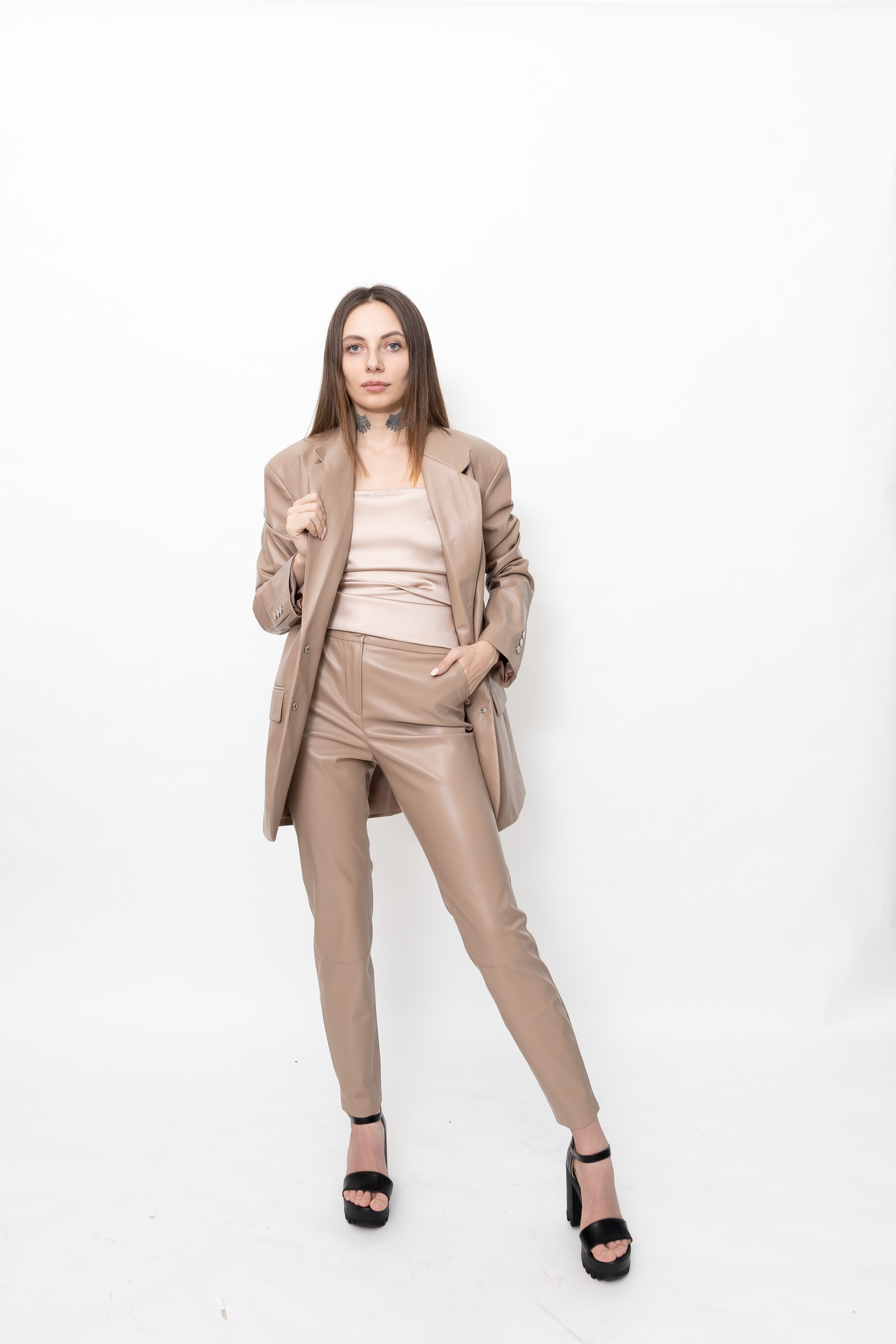 Платья, топы, юбки. Фотограф Екатеринбург. Фотосессии для маркеплейсов