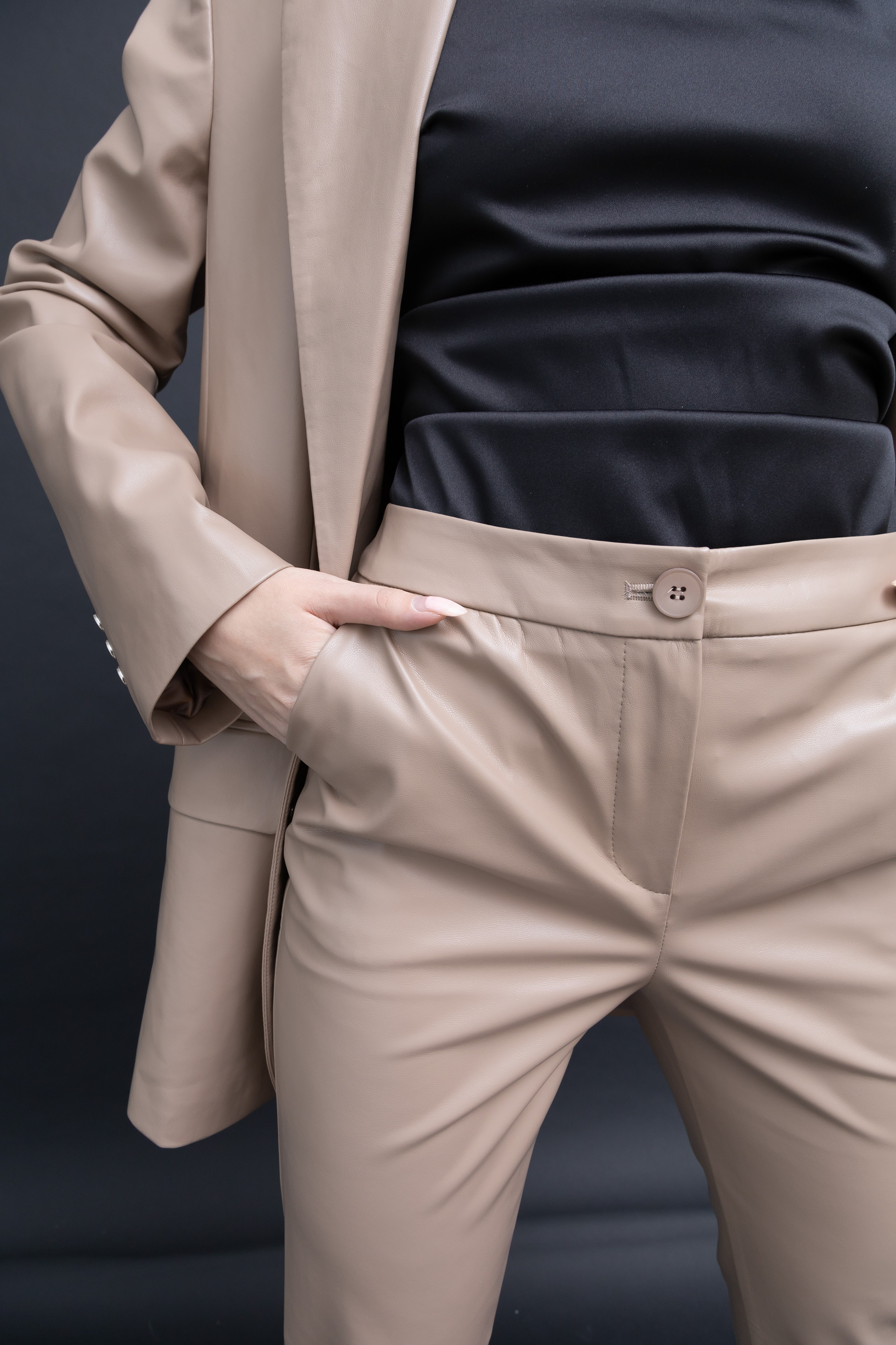 Платья, топы, юбки. Фотограф Екатеринбург. Фотосессии для маркеплейсов