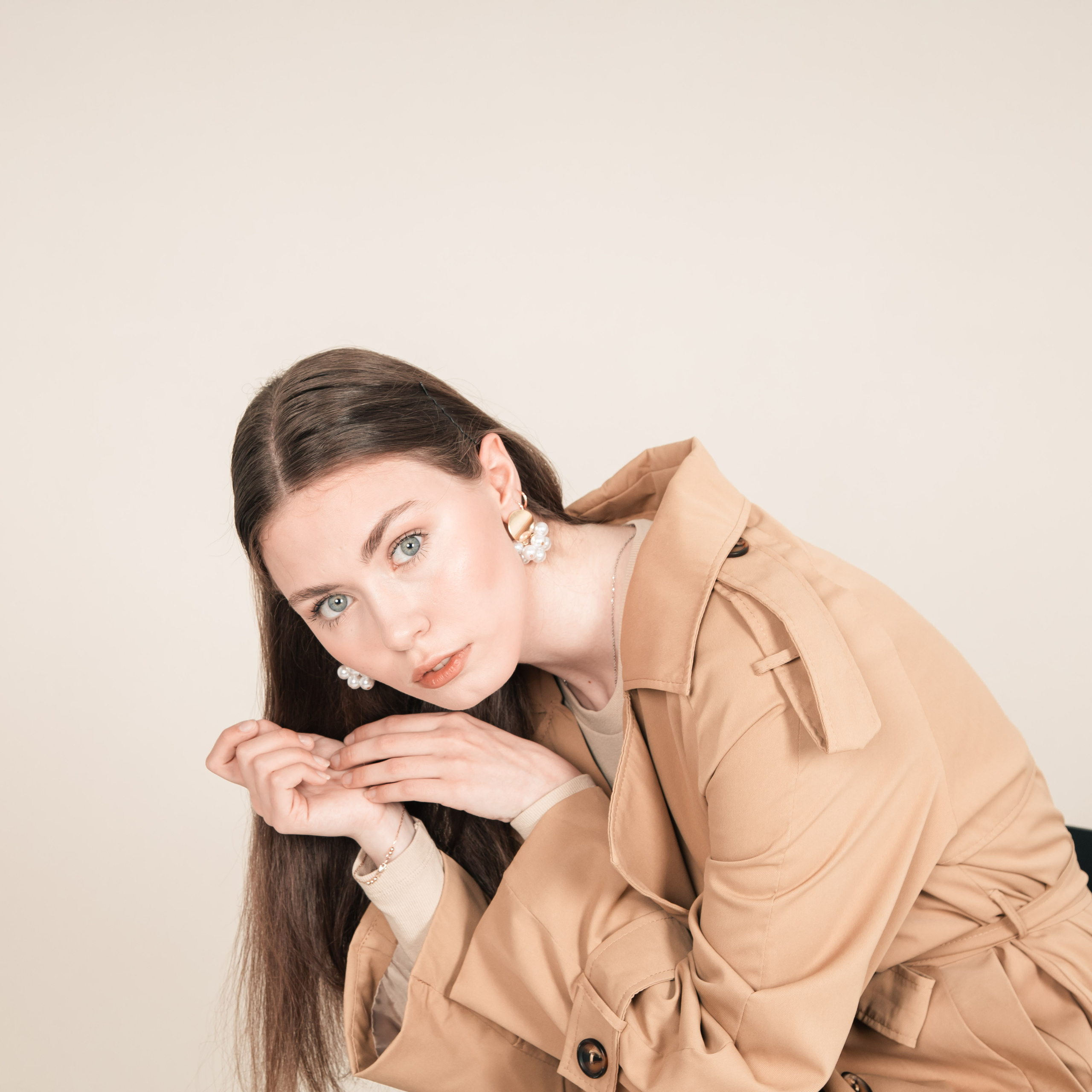 Тренчи. Фотограф Екатеринбург. Фотосессии для маркеплейсов