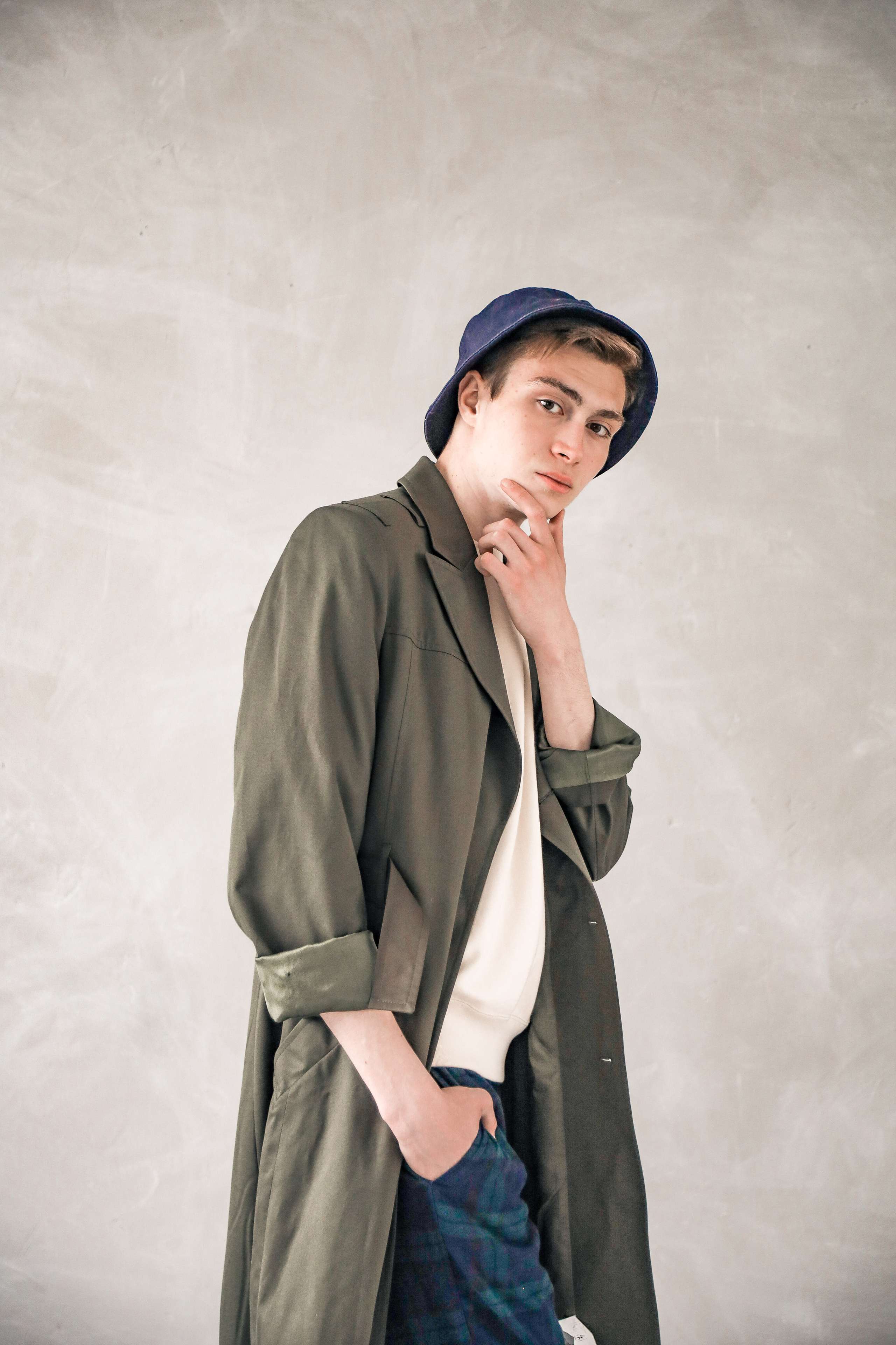 Тренчи. Фотограф Екатеринбург. Фотосессии для маркеплейсов