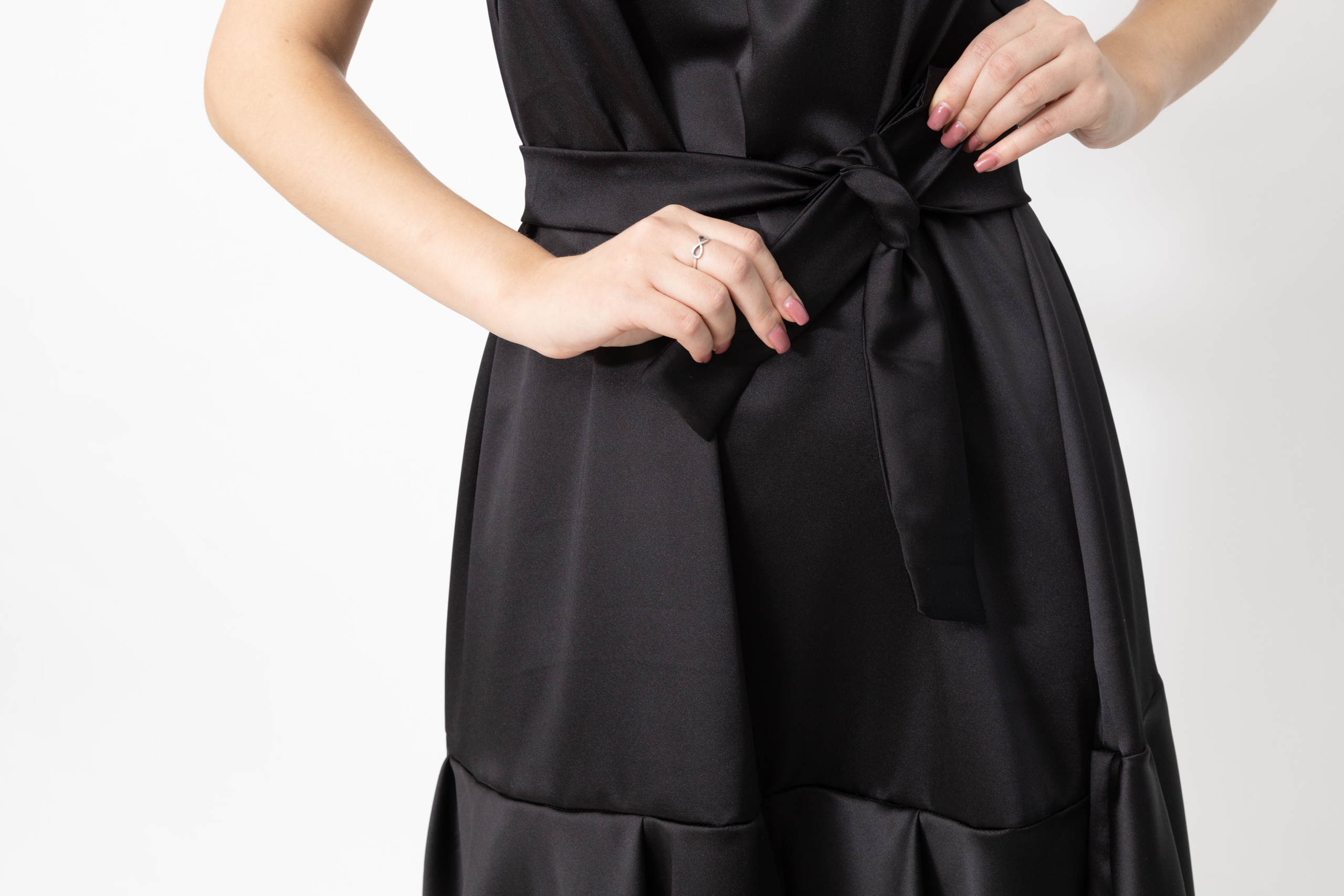 Платья, топы, юбки. Фотограф Екатеринбург. Фотосессии для маркеплейсов