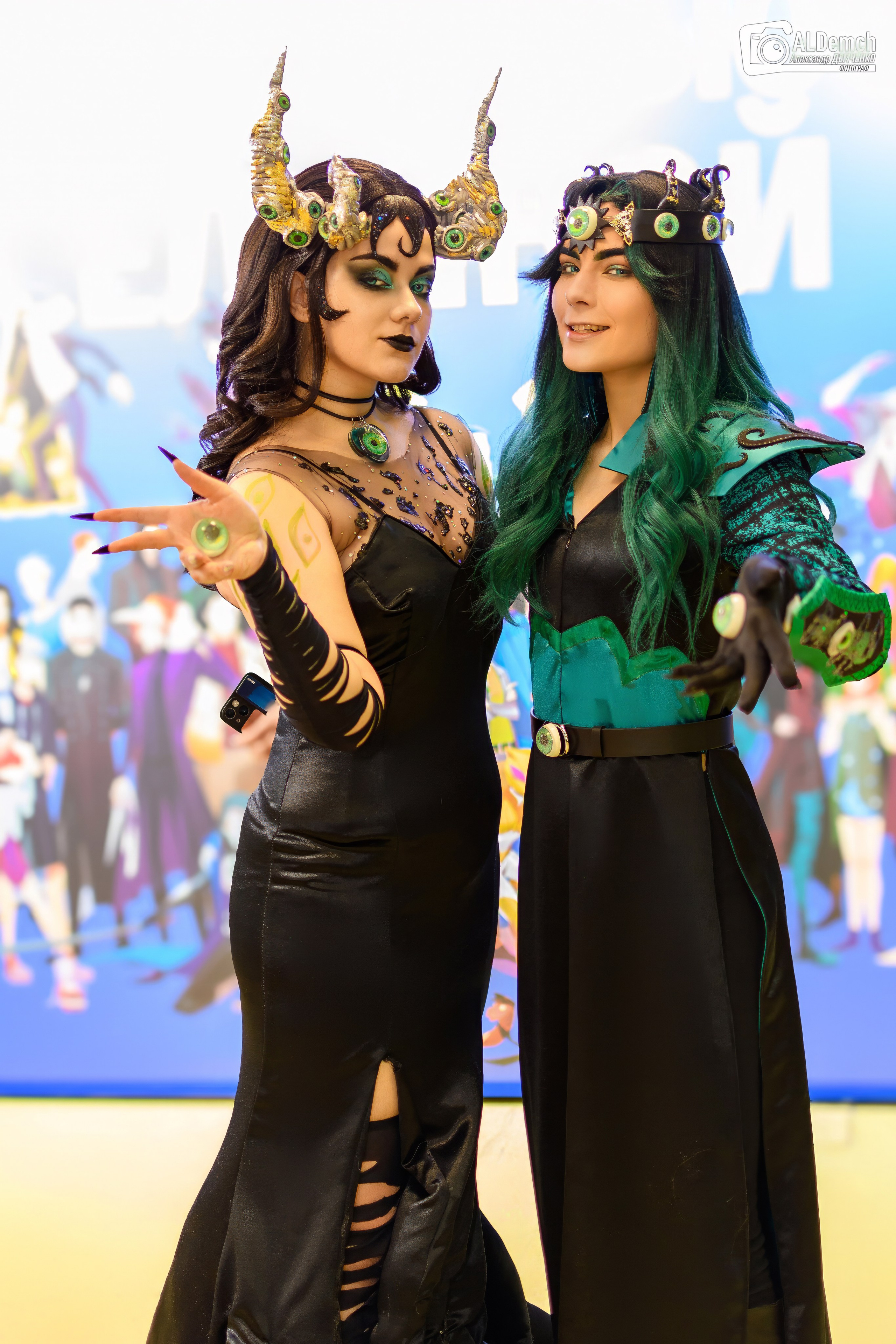 Аниме картинки персонажей и косплей фото в России Москве