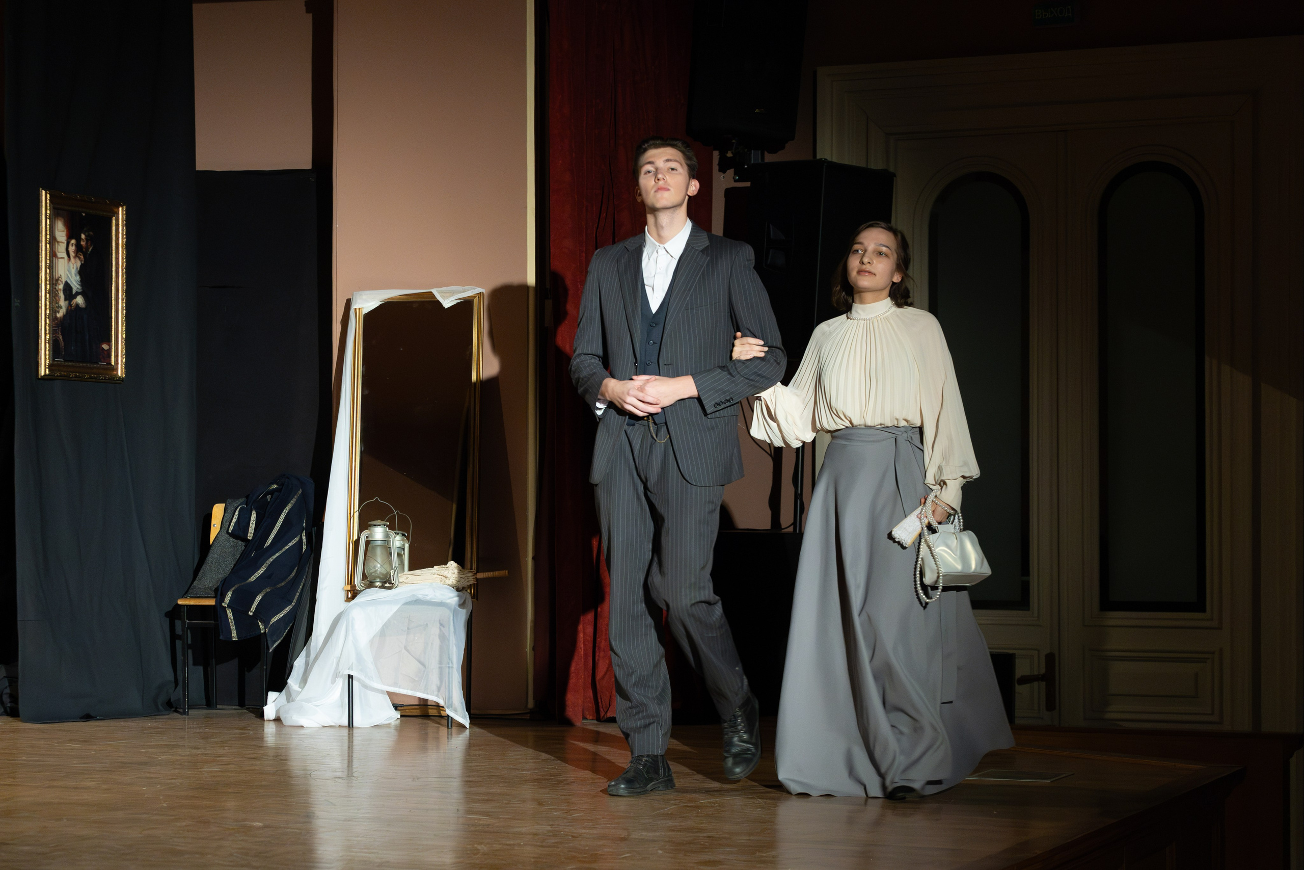 Театр. Photomantis