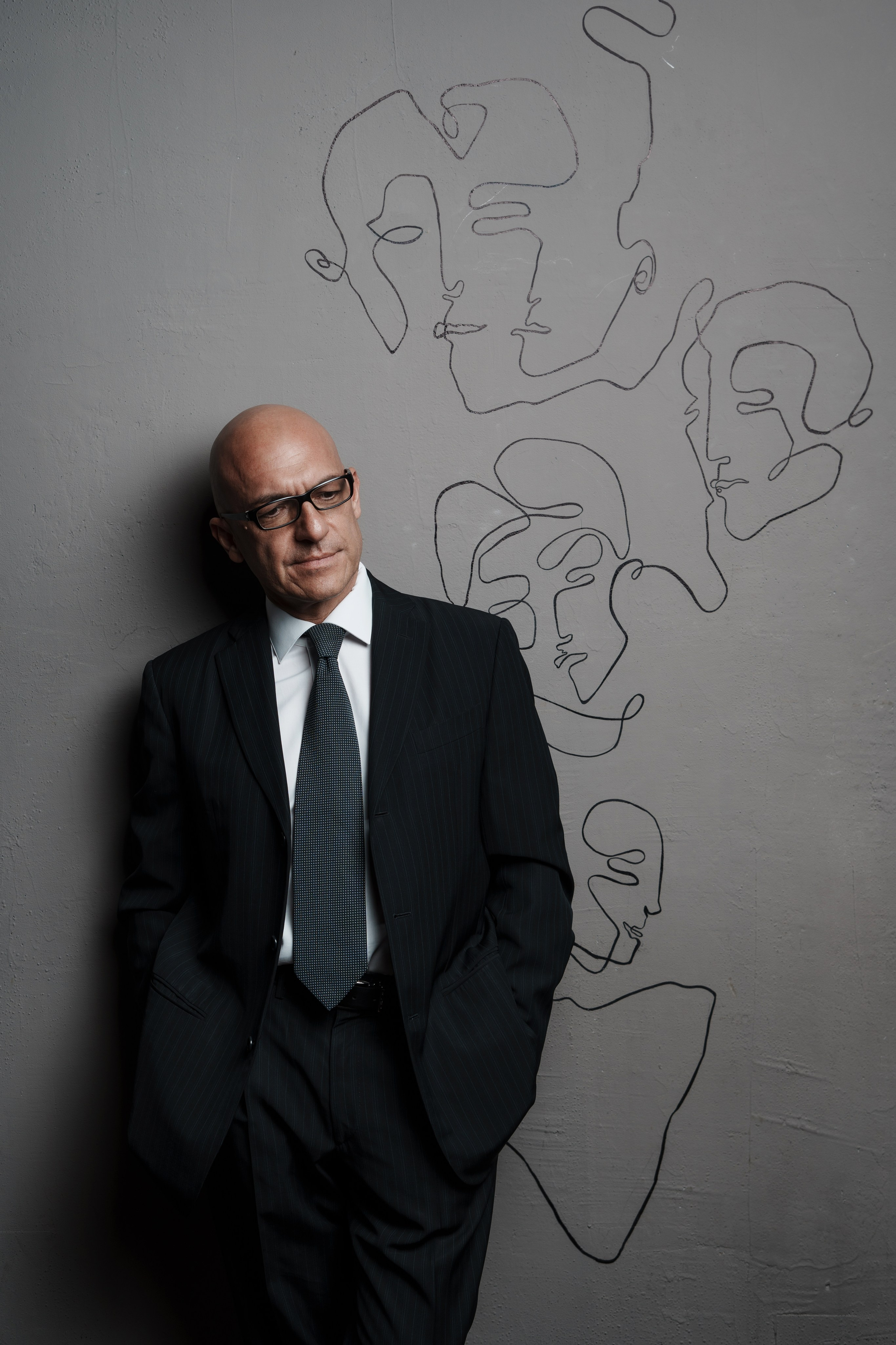 Кейсы бизнес портрет. Портретный фотограф Москва, ОАЭ, Олег Кошмаров