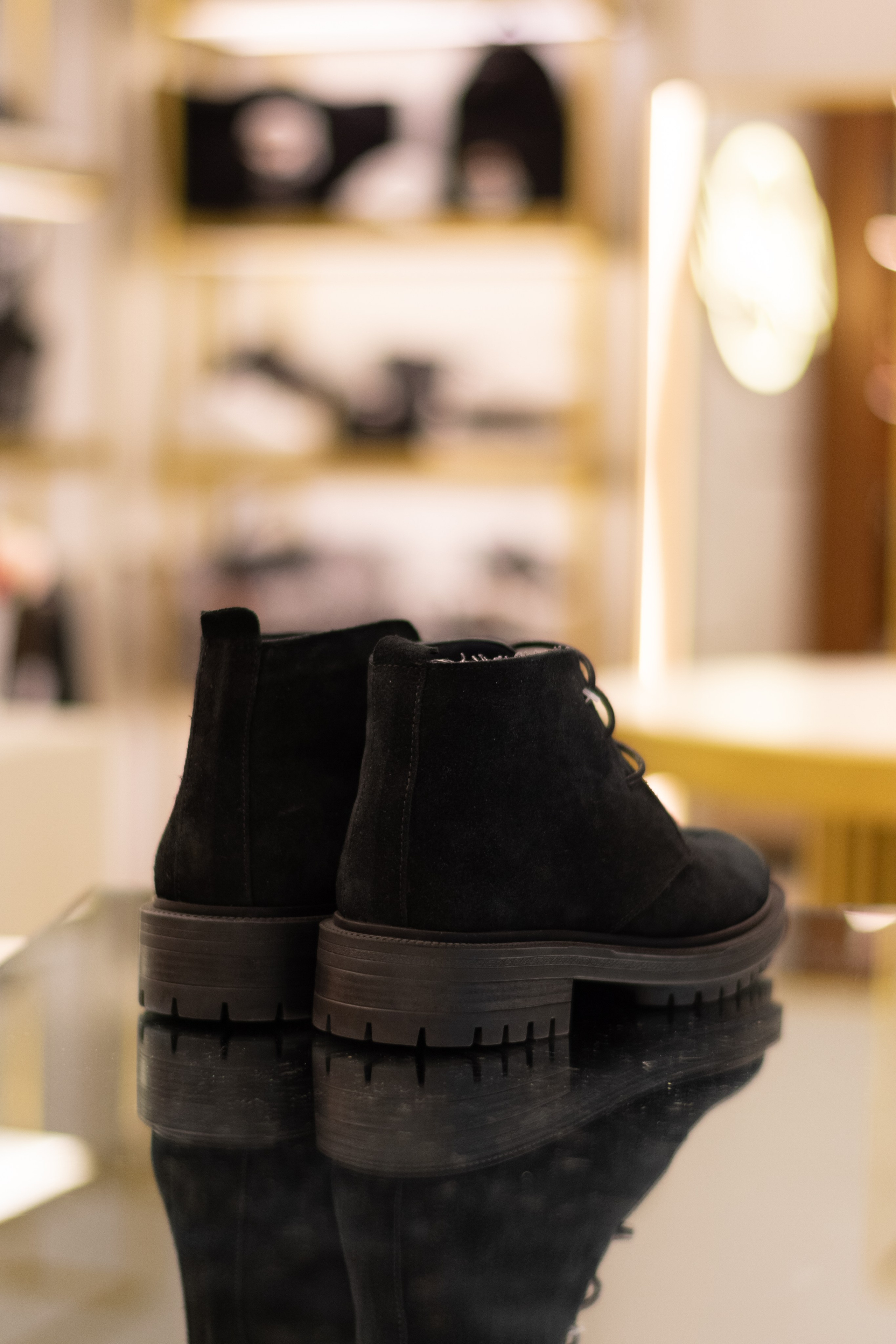 Для организаций. Предметная фотосессия для обувного магазина Capsula. Фотограф/видеограф Богдан Голованов