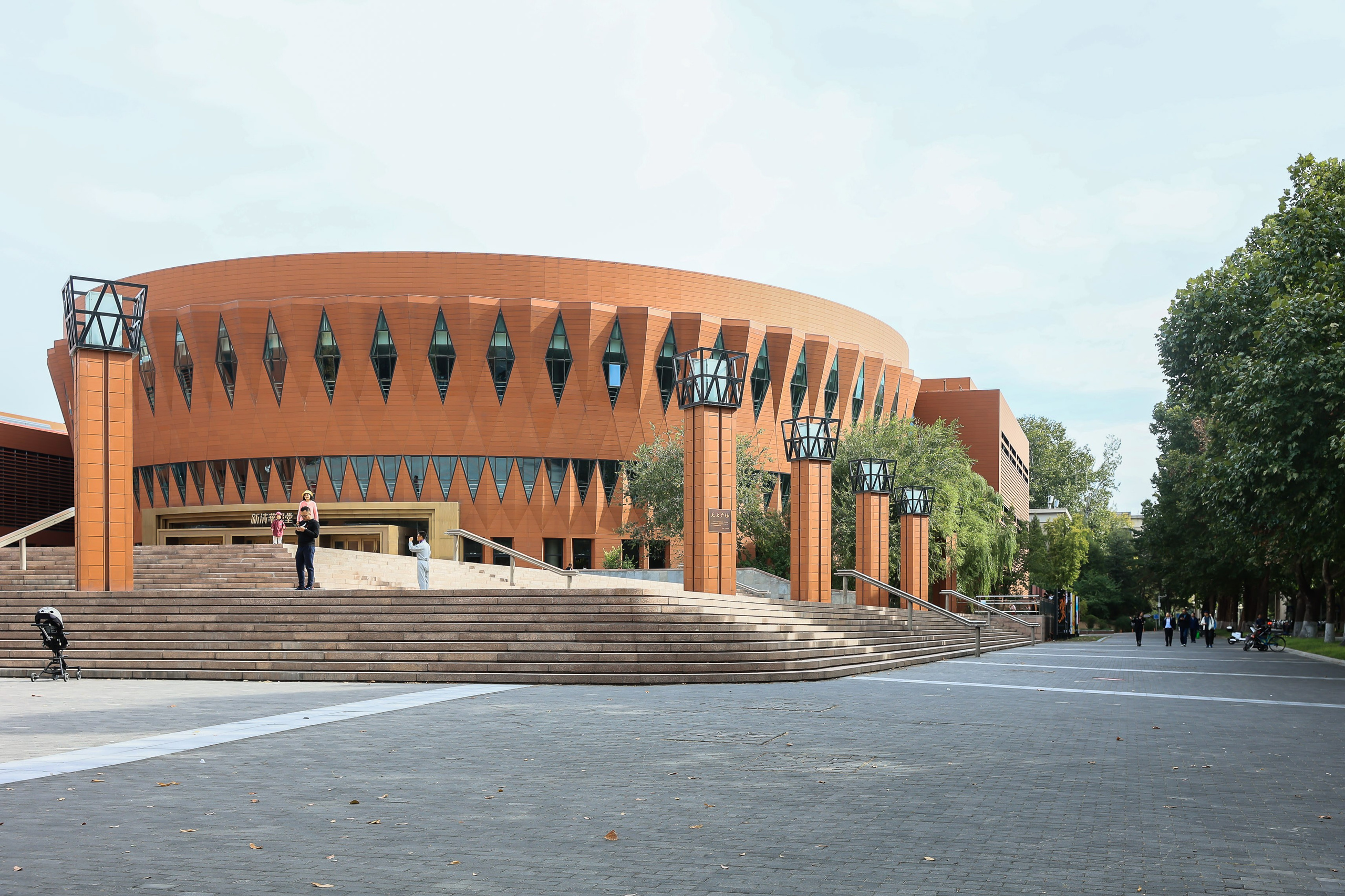 Цинхуа в Пекине — один из лучших вузов мира. Моя фотография