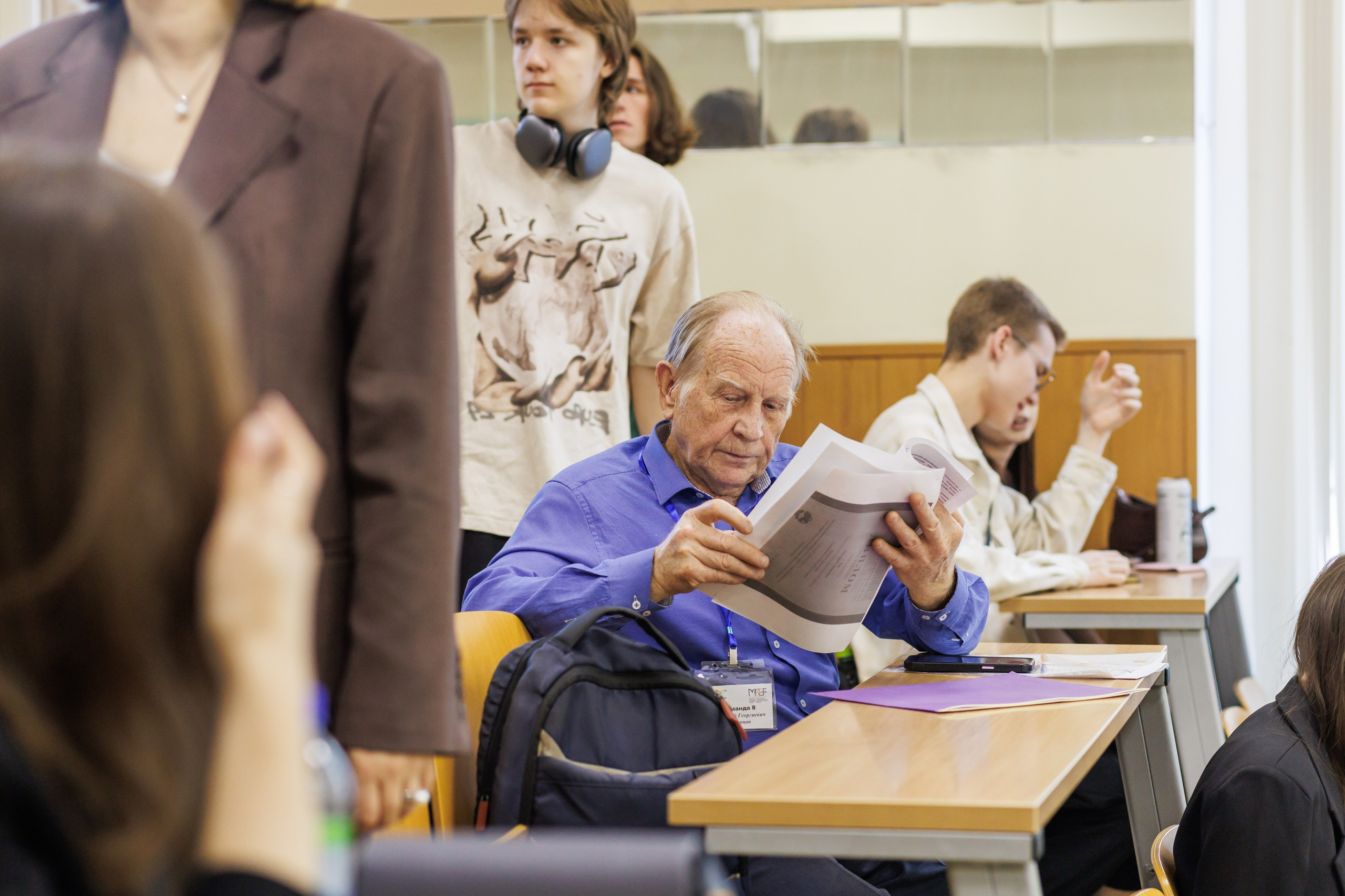 МАЭФ 2025. Фотограф в Москве Дмитрий Емельянов