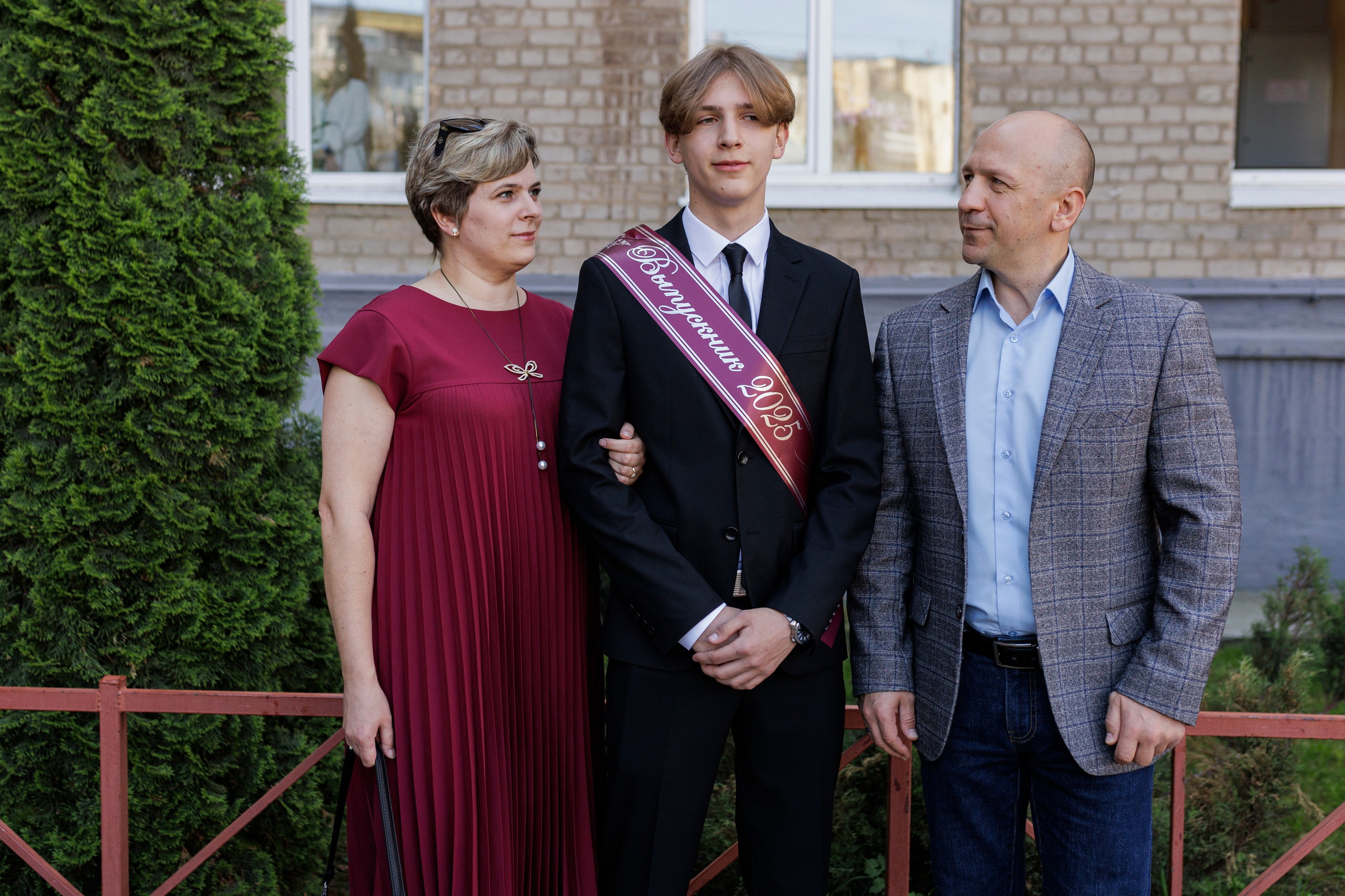 Последний звонок для учеников 11 класса. Семейный и детский фотограф в Рязани Васюгова Мария