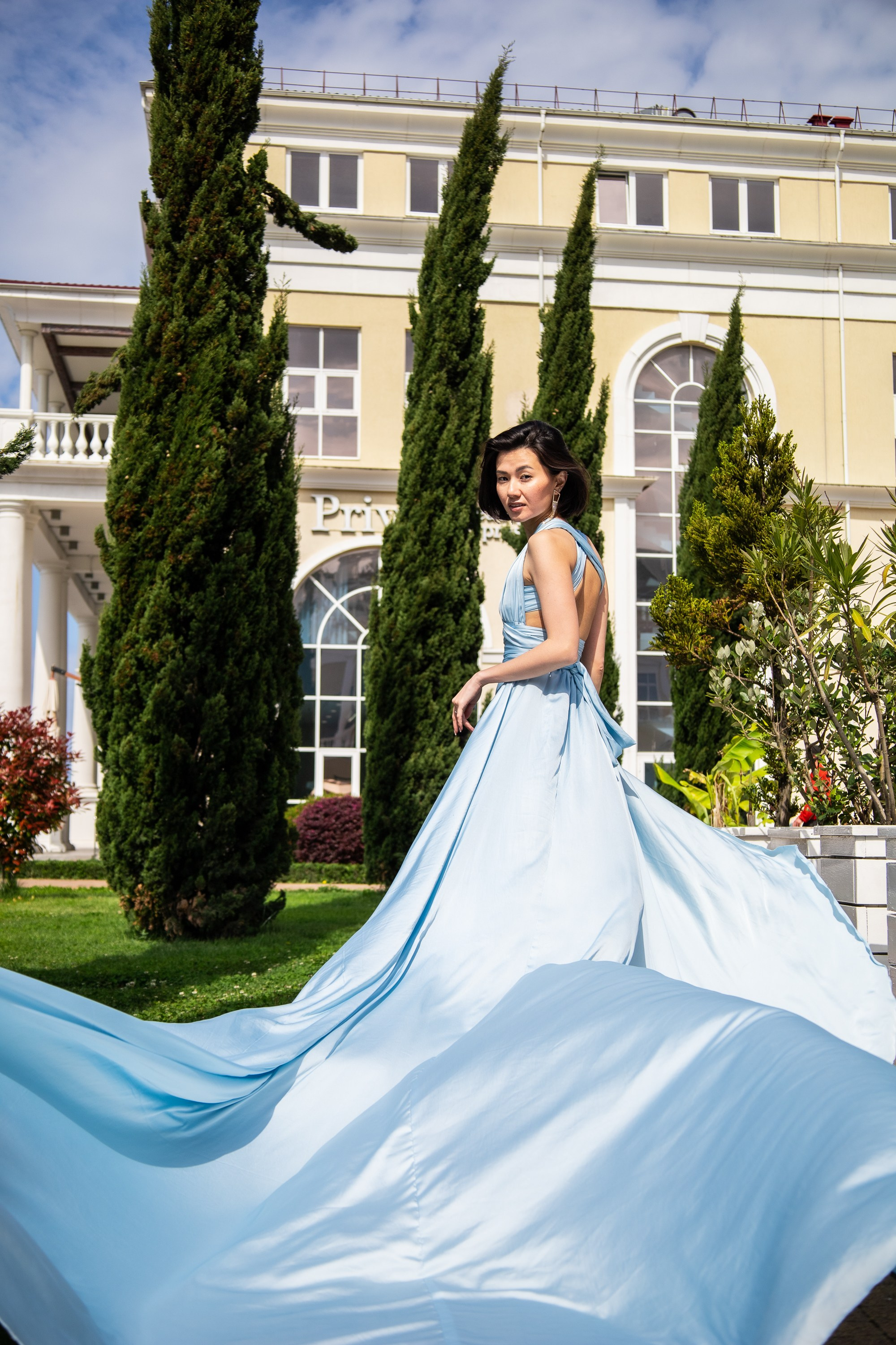 Летящее платье. Семейный и Свадебный фотограф в Сочи