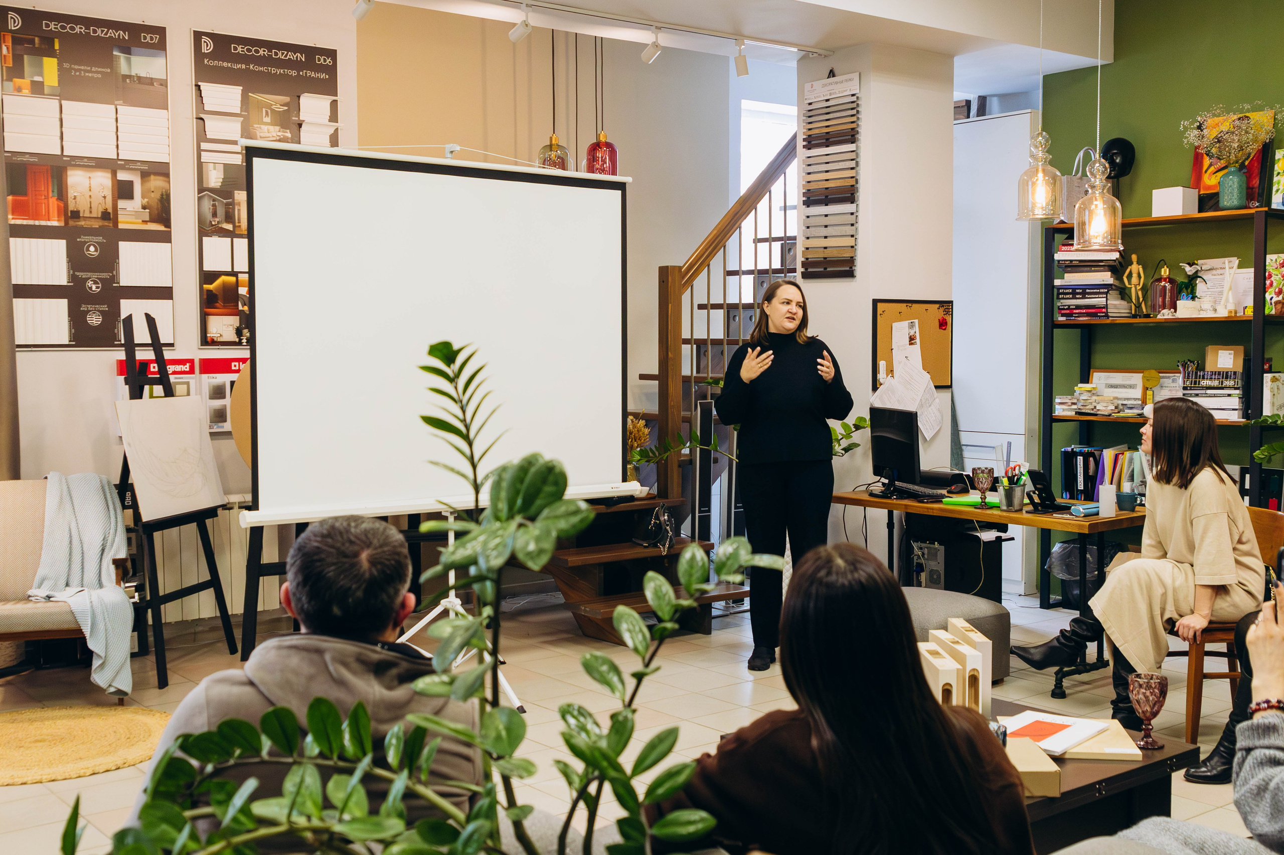 Бизнес встреча во «Всё включено» — Территория интерьерных решений. Репортажный и портретный фотограф в Тольятти