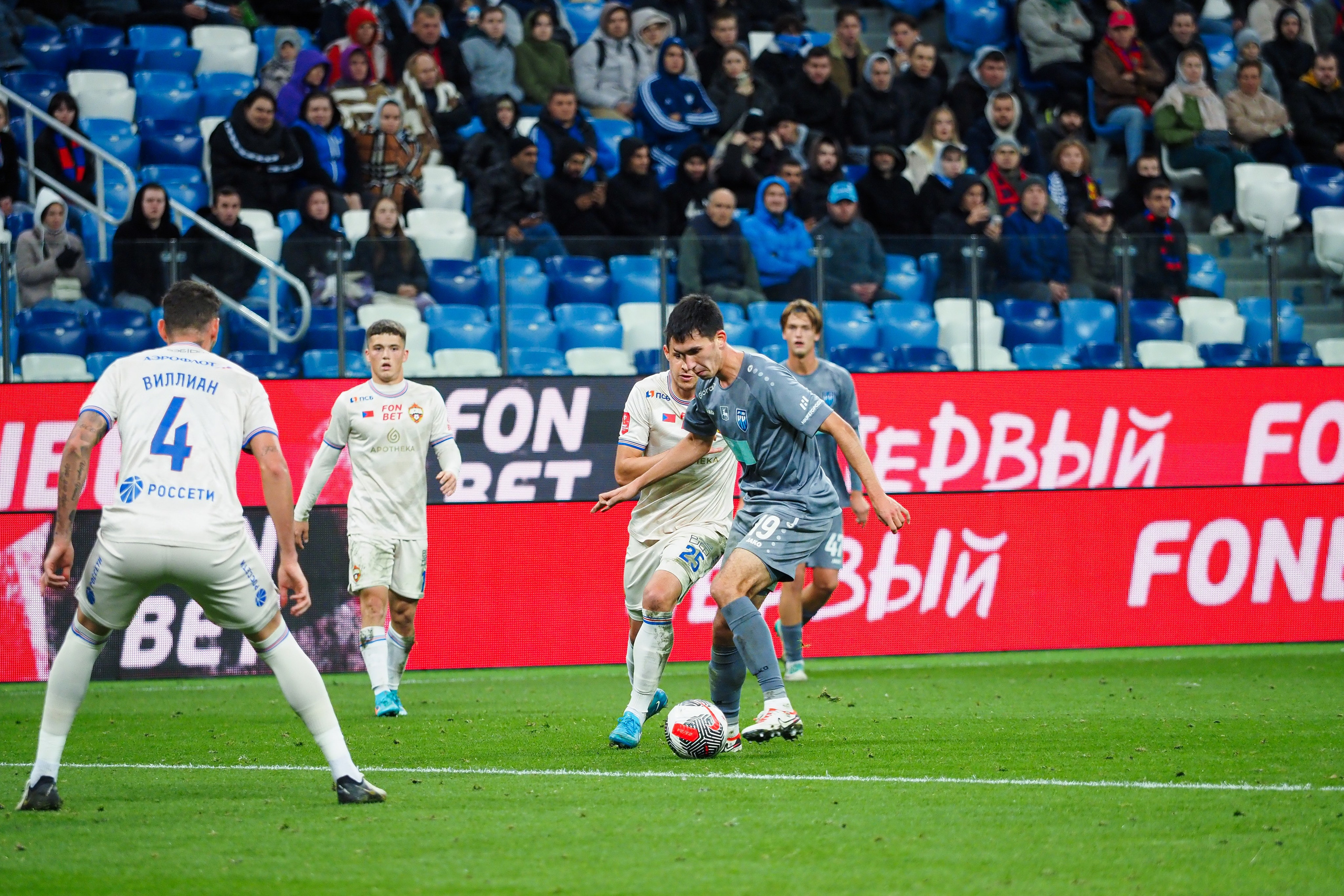 Футбол (РПЛ). Репортажный фотограф Алексей Козьмин