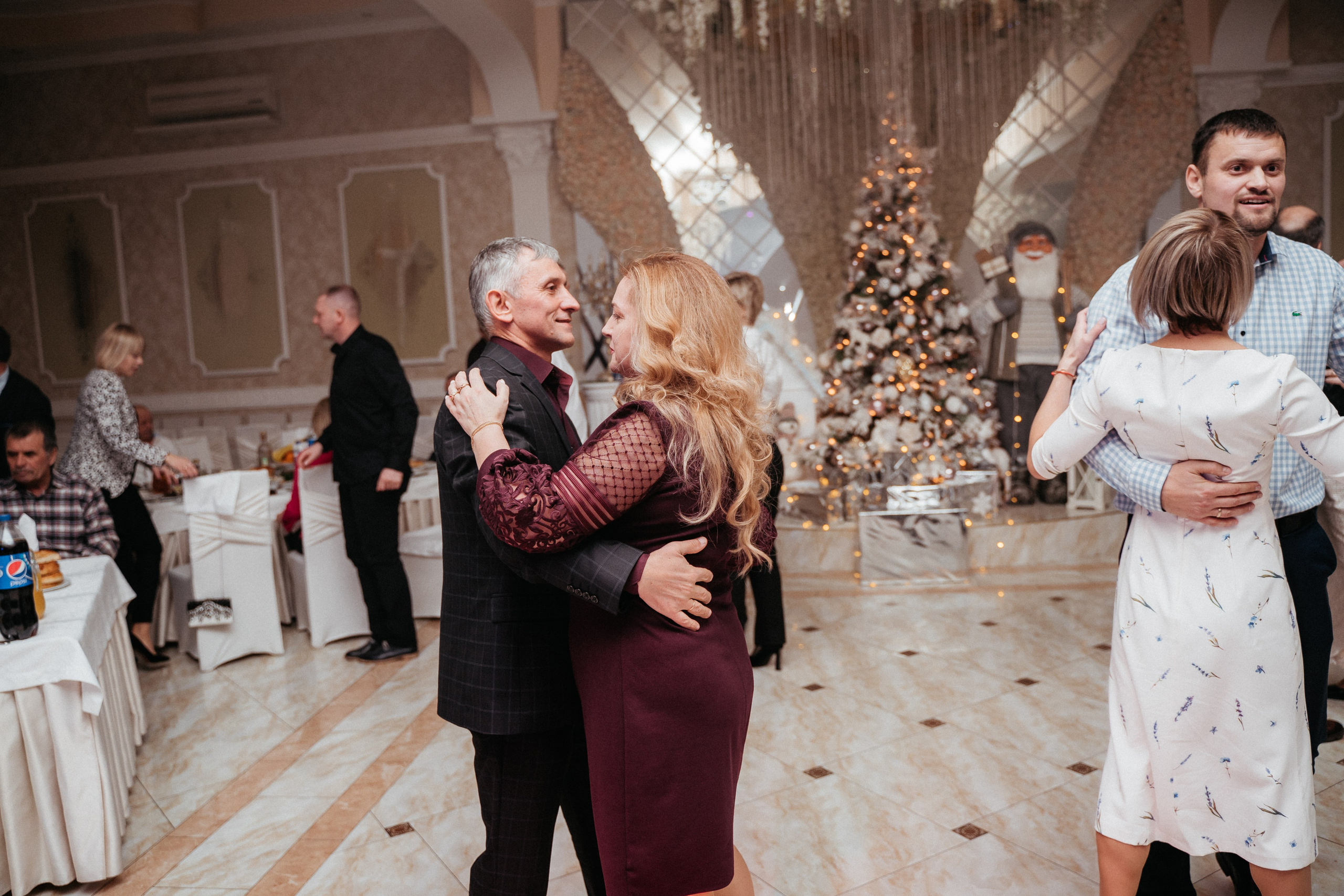 Новый год (РЭС). Свадебный фотограф в Симферополе