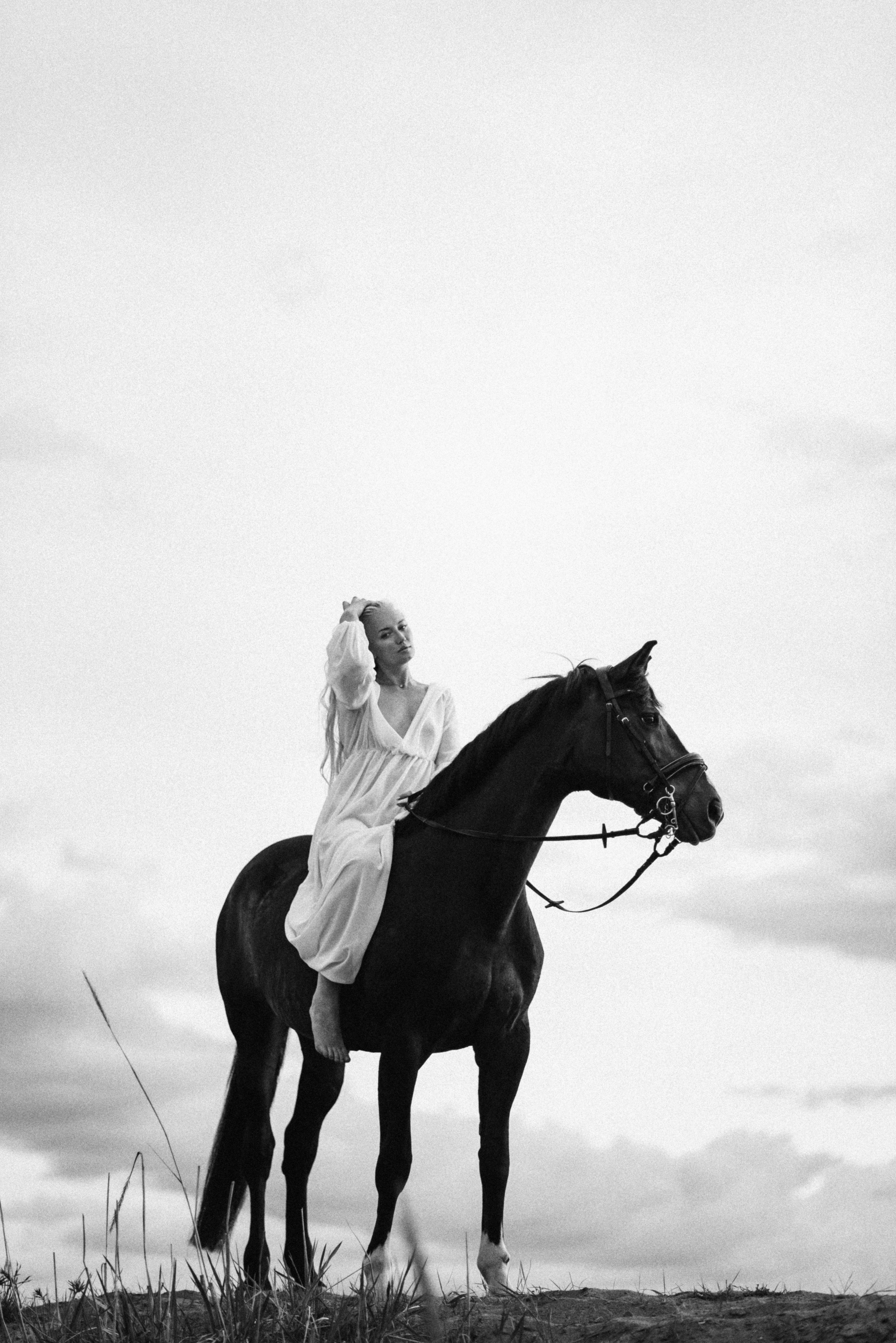 Валерия. Атмосферная фотосессия с лошадью. Фотограф в Мурманске Екатерина Рудак