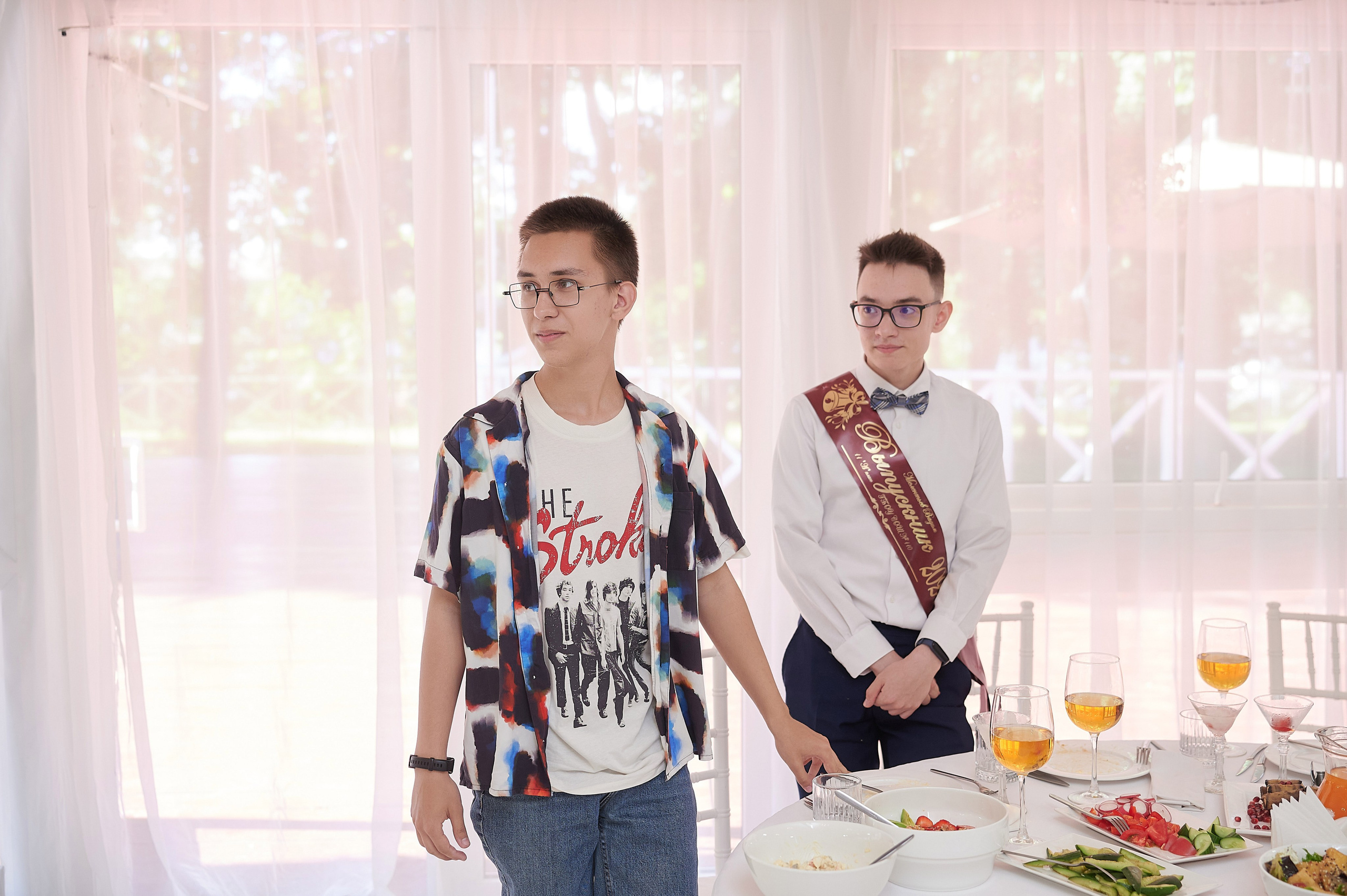 Репортажная съёмка выпускных в СПб | Фотограф на выпускной 9 и 11 класса