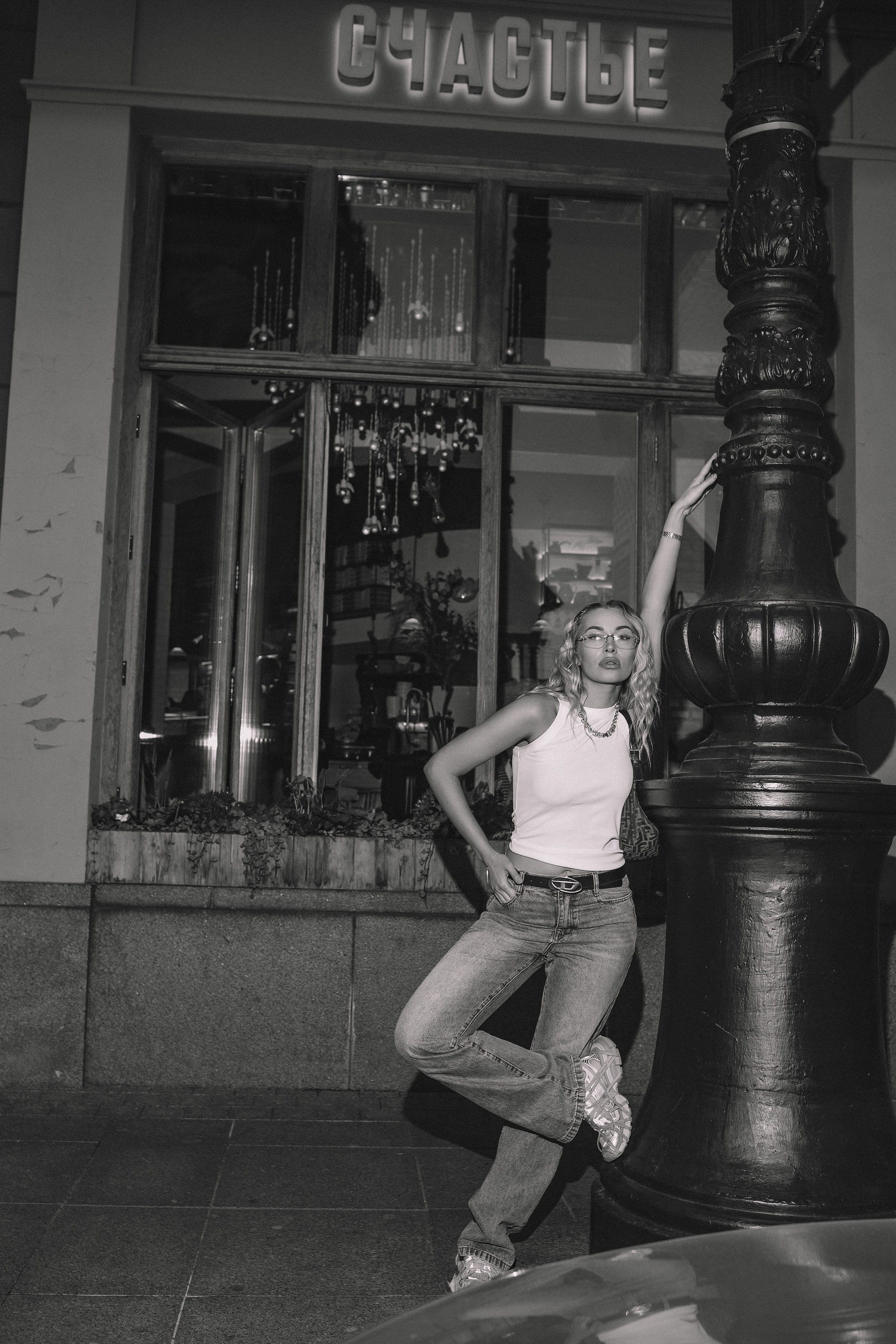 Полина — вечерний Петербург, съёмка со вспышкой | О. Беляева. Фотограф Олеся Беляева | Санкт-Петербург и Ленобласть