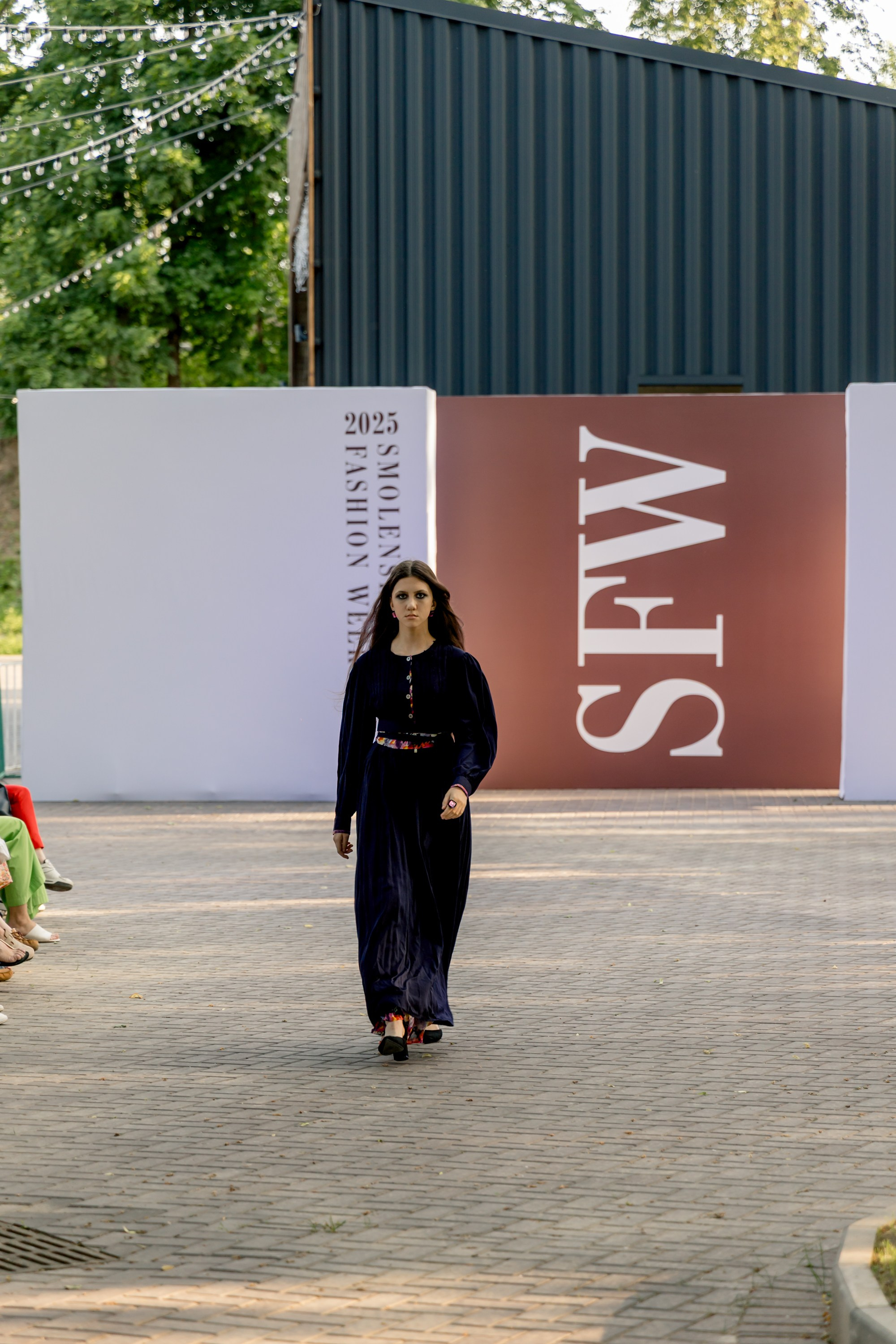 Smolensk Fashion Week 2025_показы_ДЕНЬ 1_ВЕЧЕРНИЙ ПОКАЗ_19:00. Главная