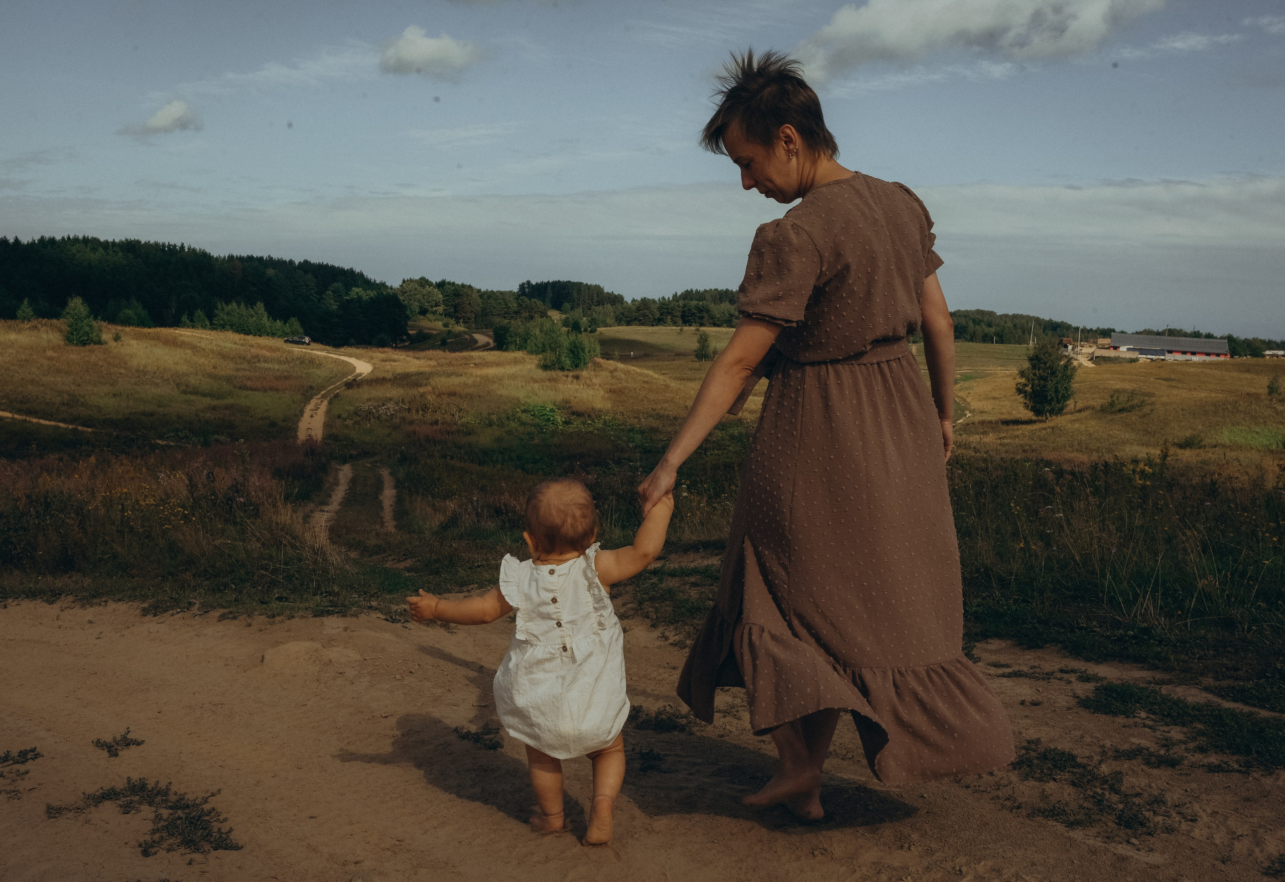 Годовасие. Колтушские высоты. Катя Лиза и Дима. Семейный и свадебный фотограф в Санкт-Петербурге Яна